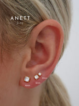 4 Prong Diamond Cubic Stud Earrings 2mm,3mm,4mm GOLD 4mm
