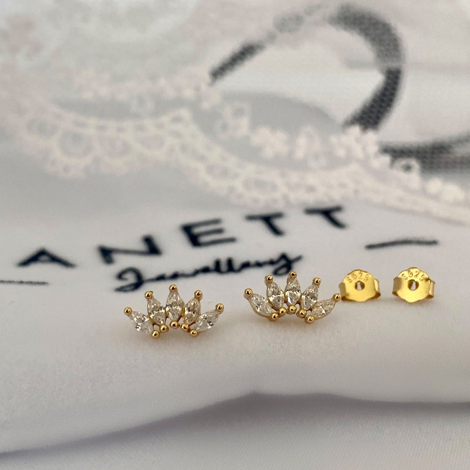 Swan GOLD Stud earrings 925 Sterling Silver