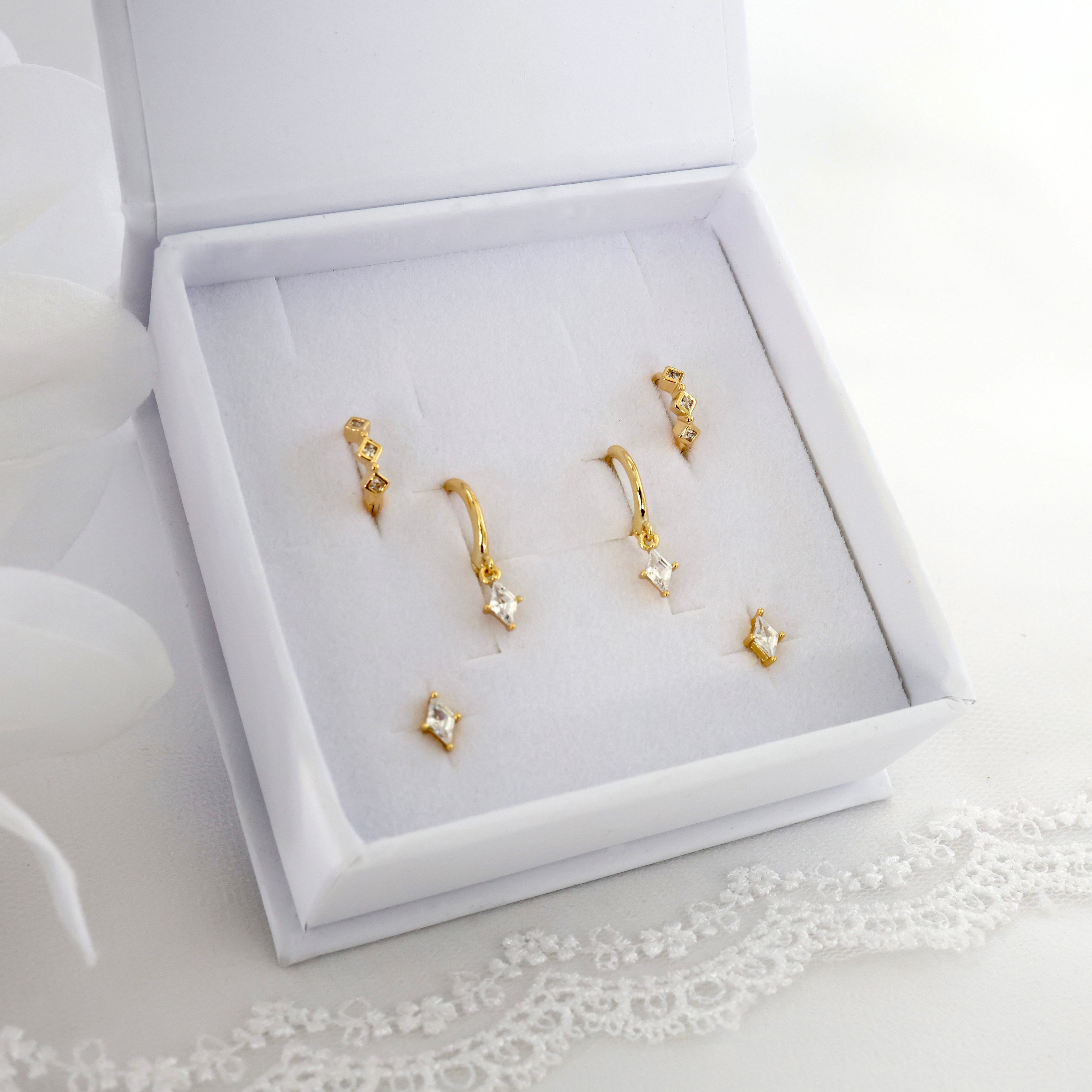 Mia Diamond Dangle Earrings GOLD A + B + C (6 earrings) with a Box