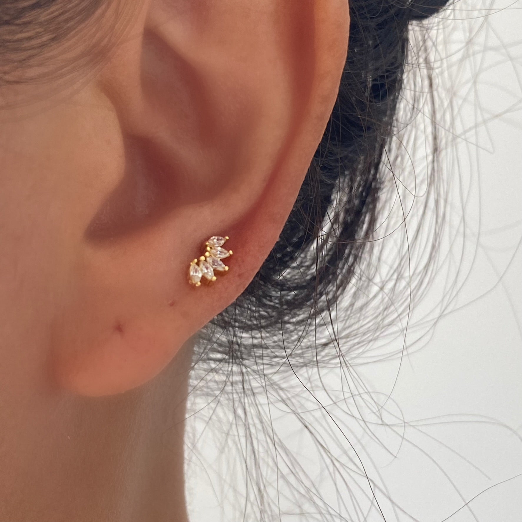 Swan GOLD Stud earrings 925 Sterling Silver