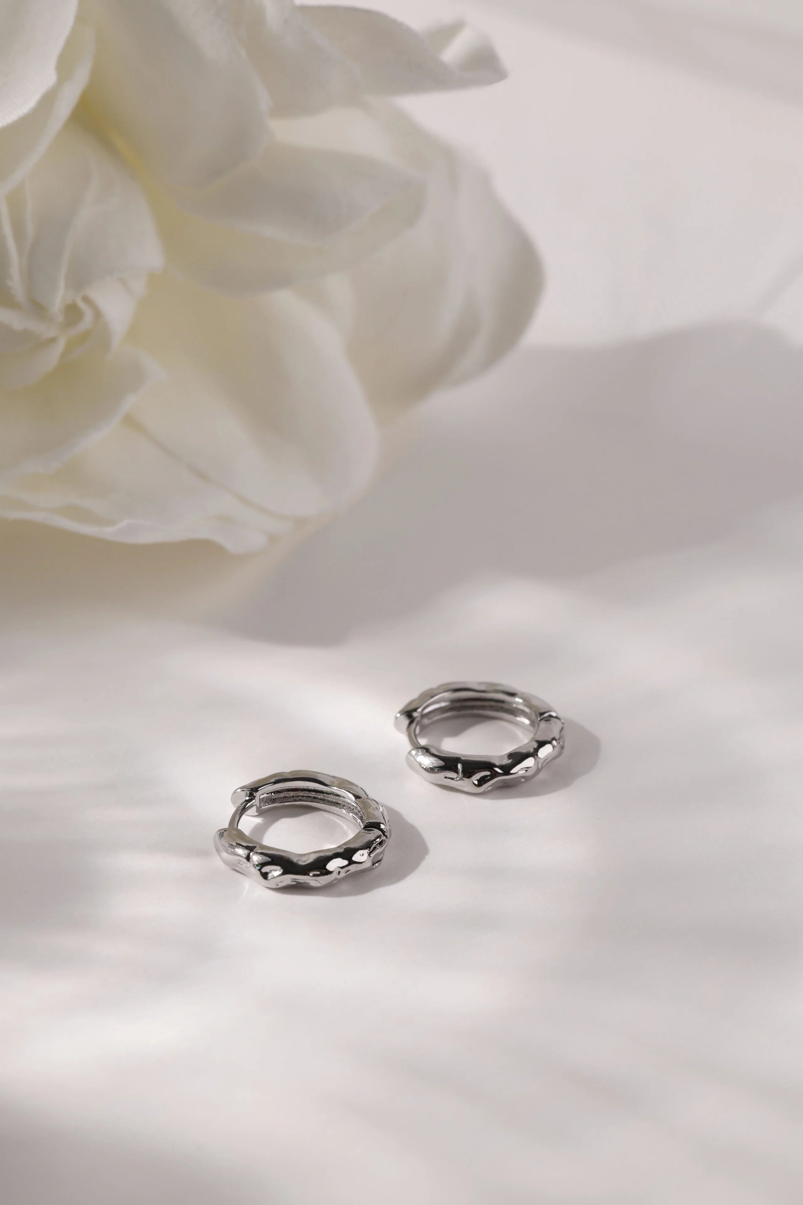 Hammered basic Hoop Earrings Silver