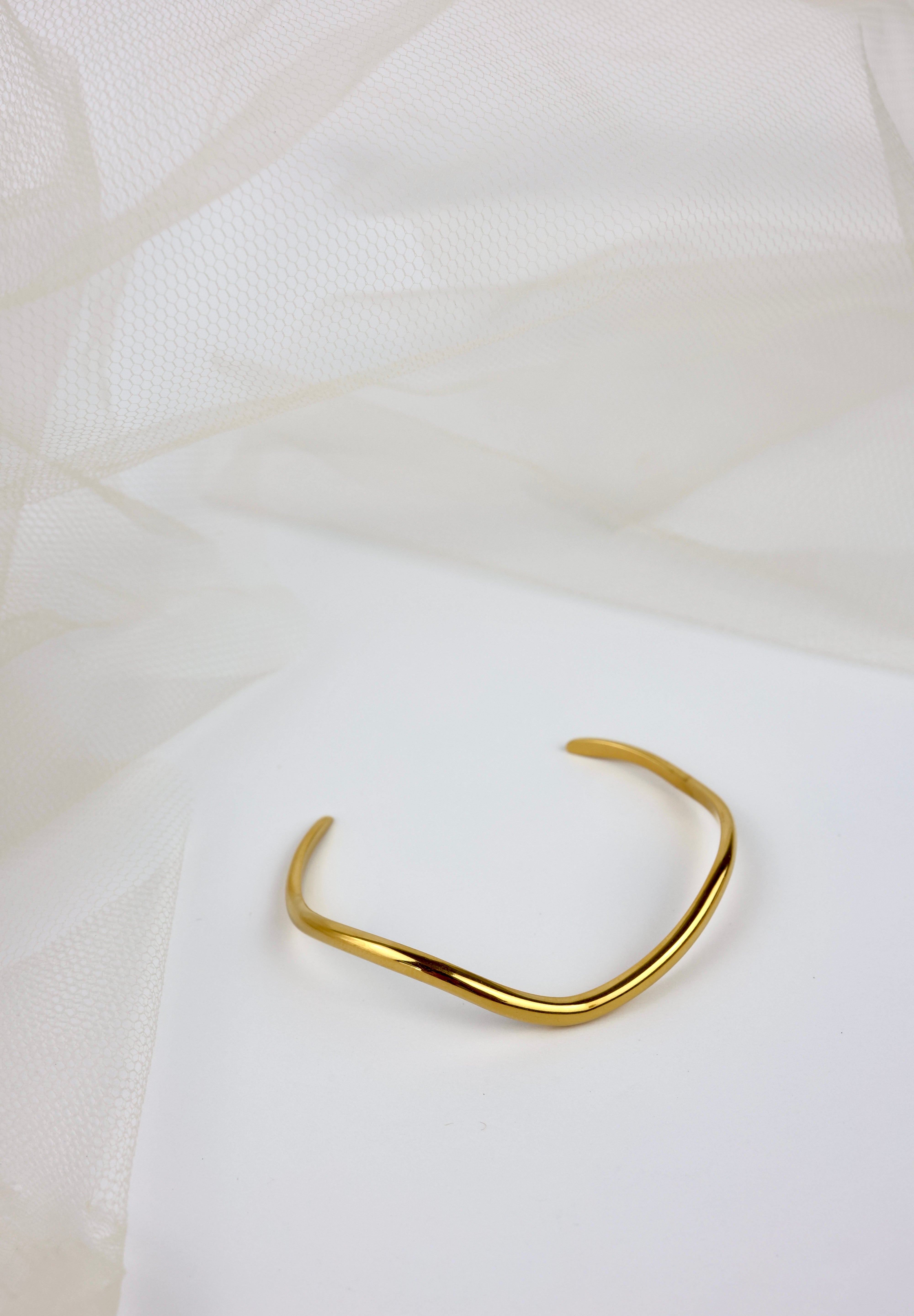 Selene Wave Bangle Stainless Steel Gold