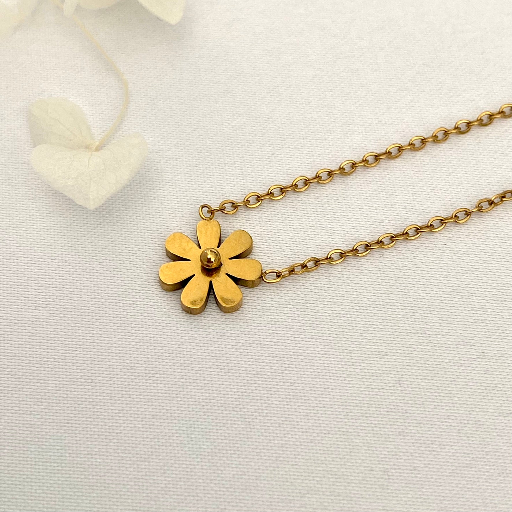 Daisy Gold Necklace - Stainless Steel