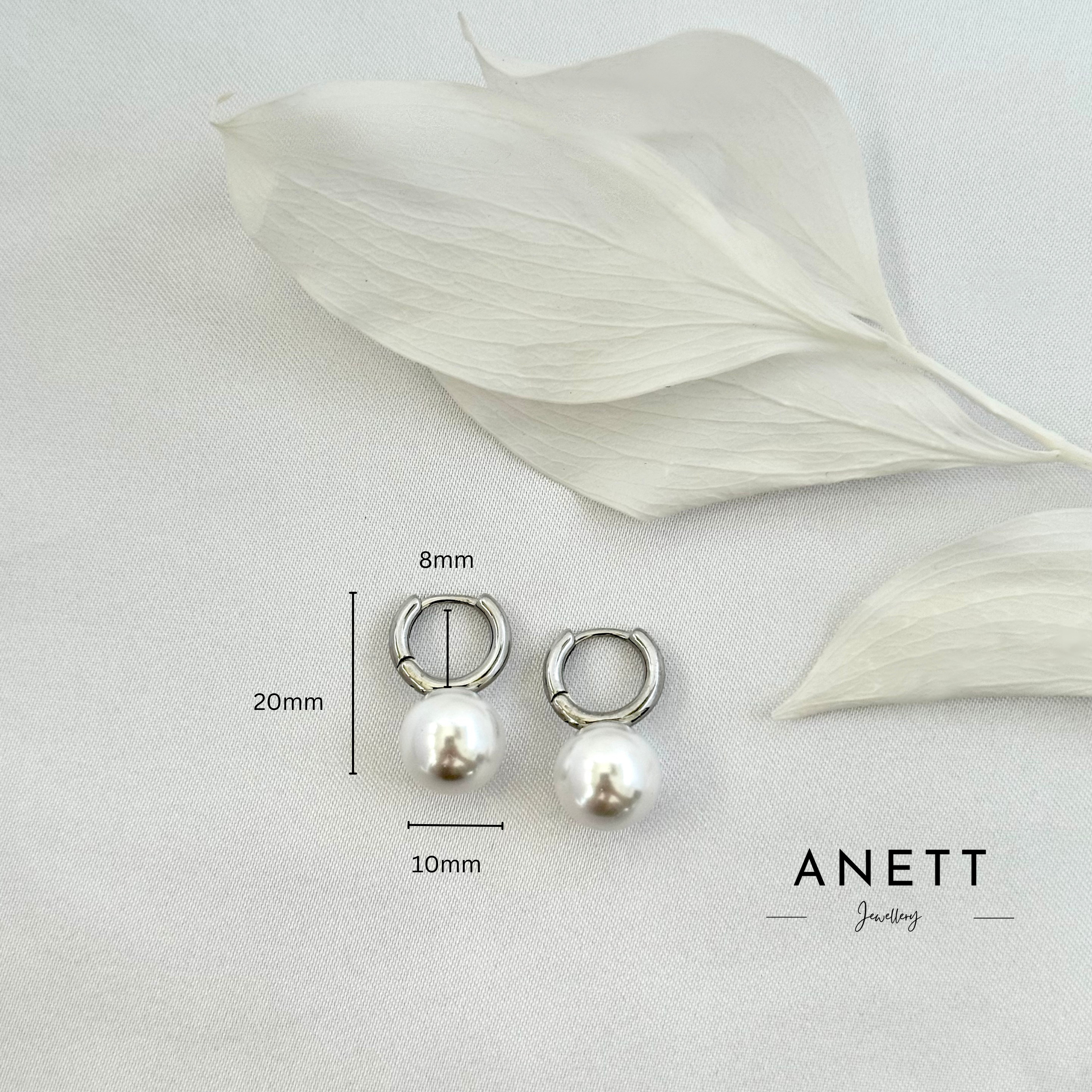 Yura Pearl Hoop Silver Earrings