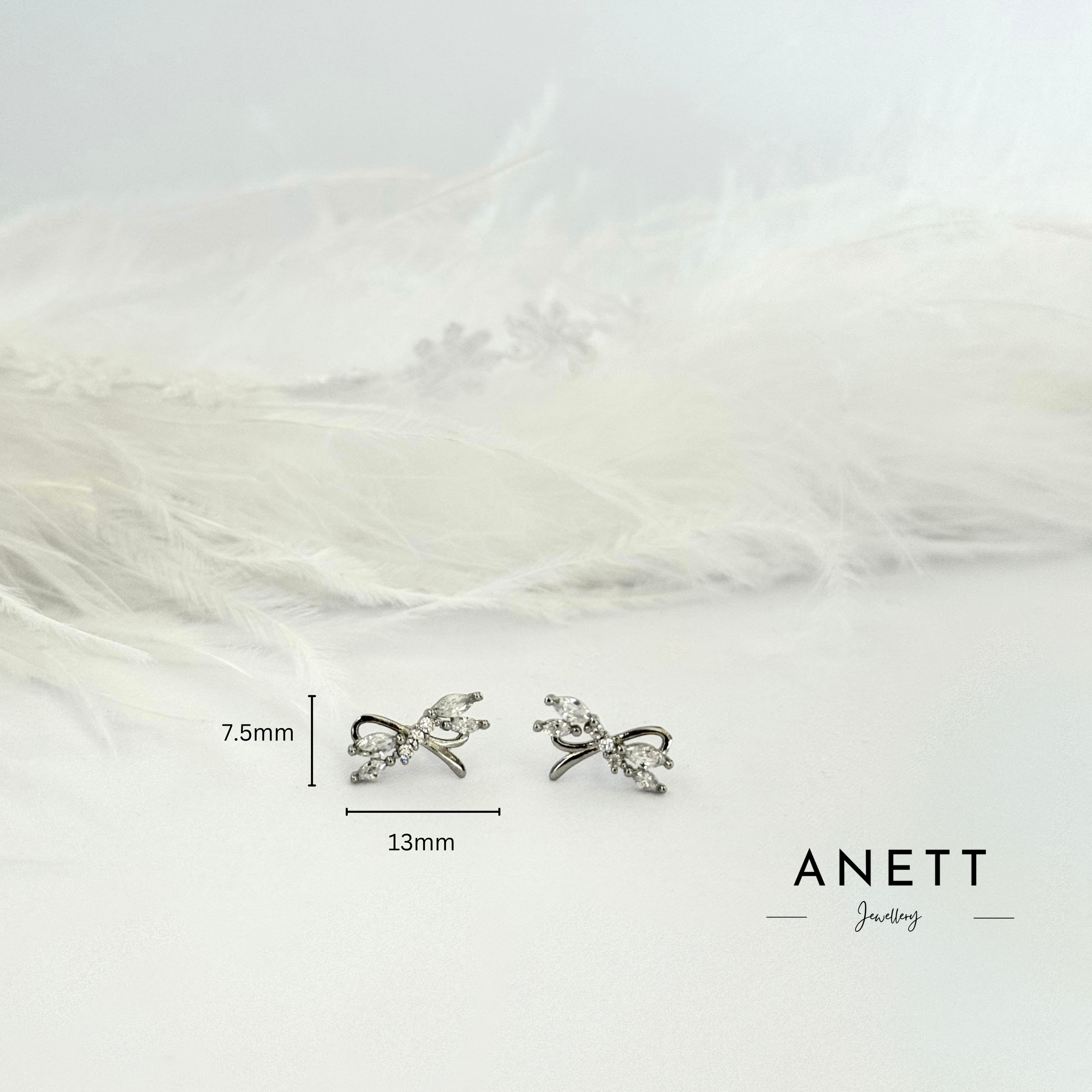 Mira Silver CZ Bow Stud Earring