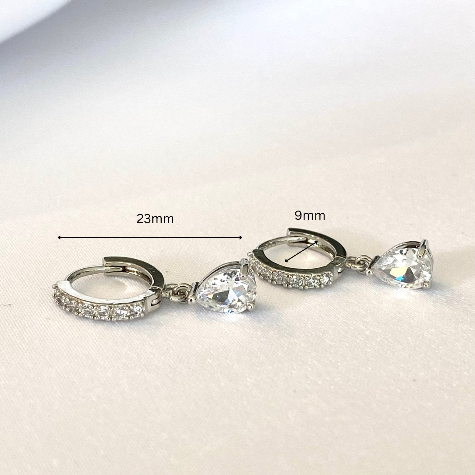 Vintage Classic SilverTeardrop Earrings