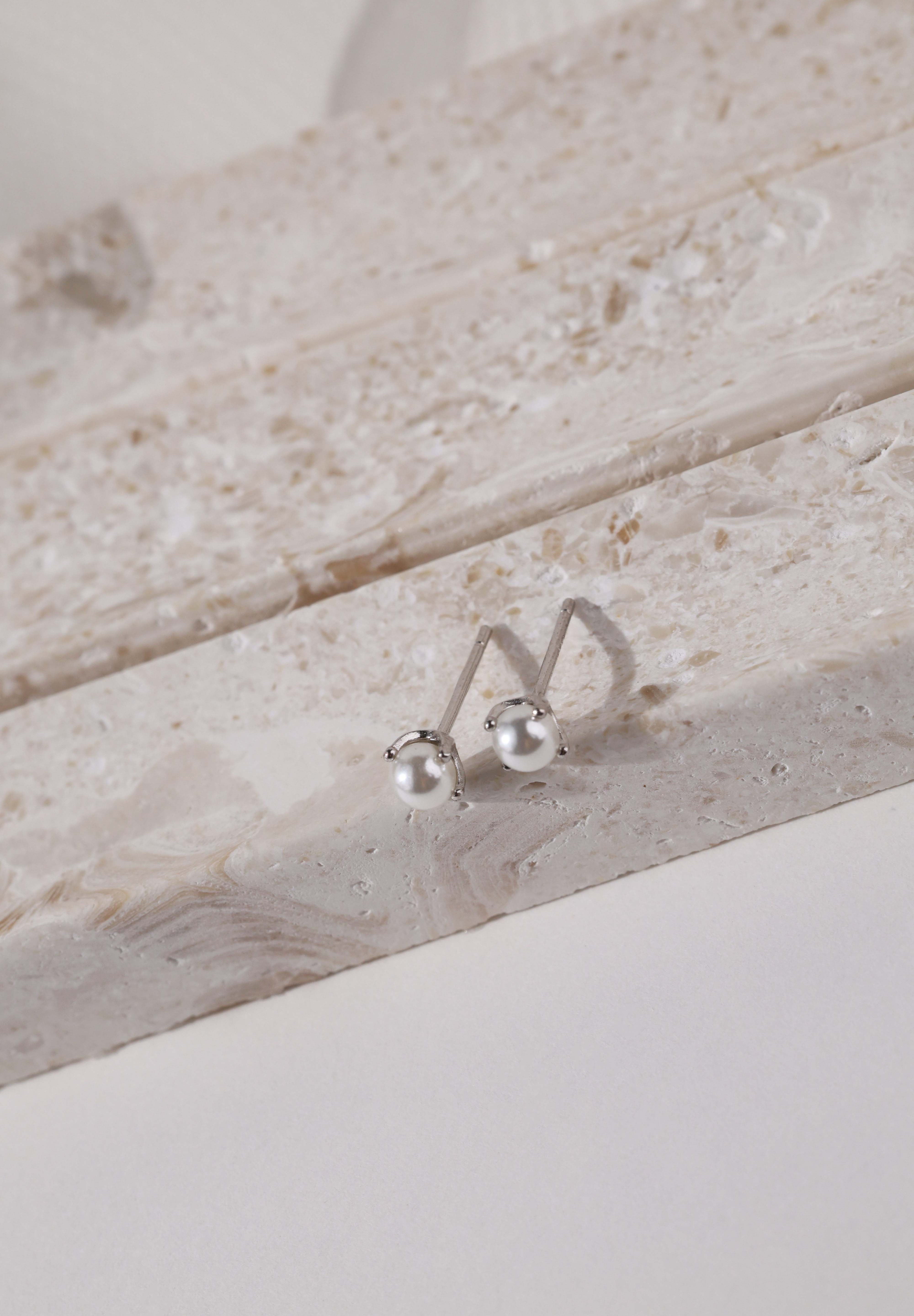 Pearl Stud SILVER Earrings 4mm