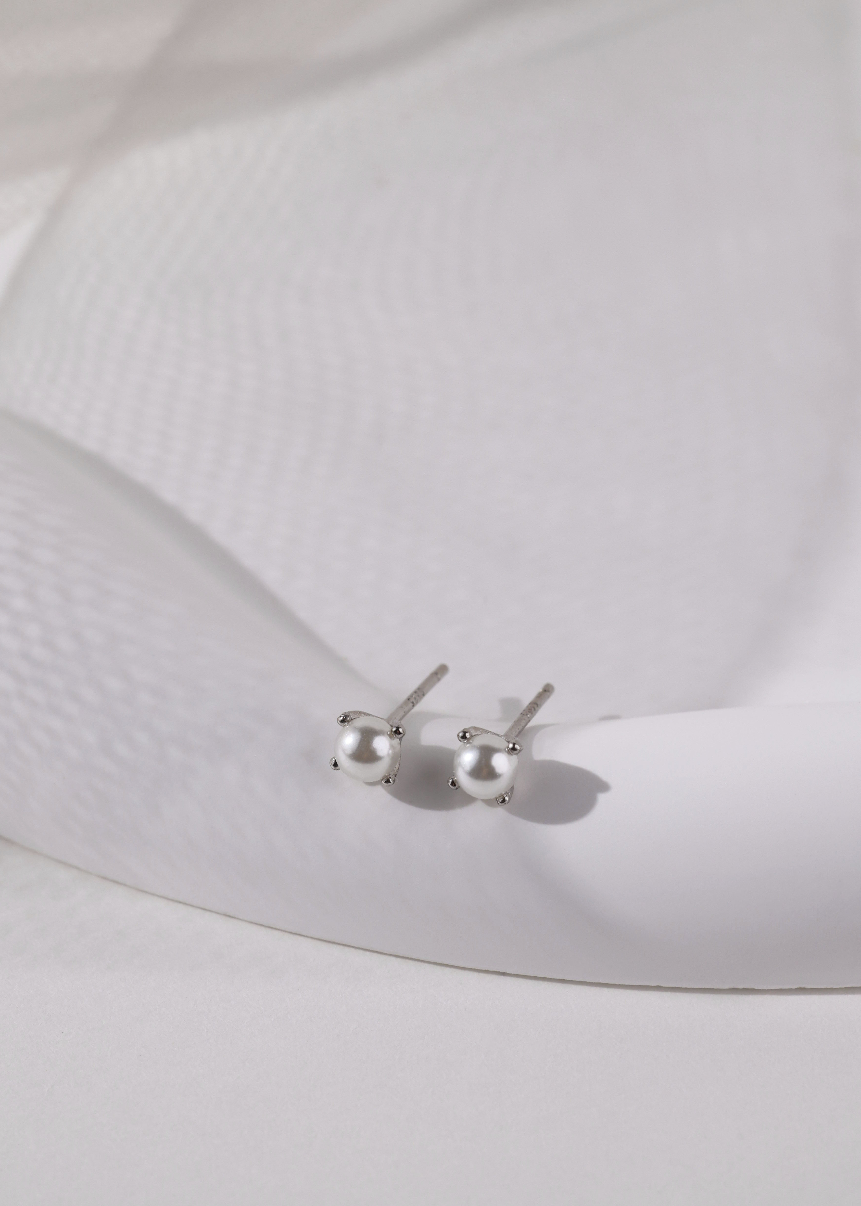 Pearl Stud SILVER Earrings 4mm
