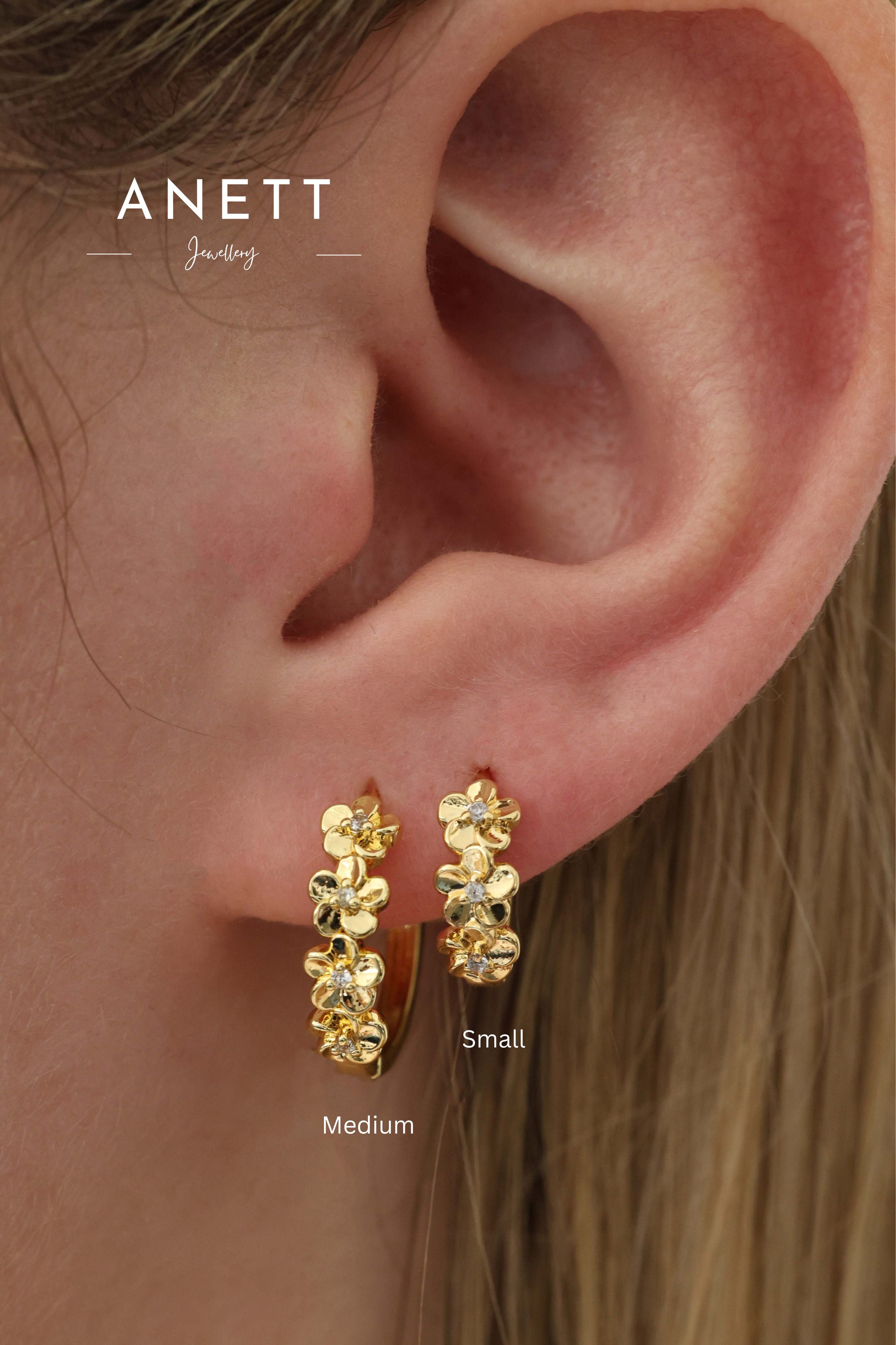 Primrose Flower Huggie Hoop Earrings- Gold