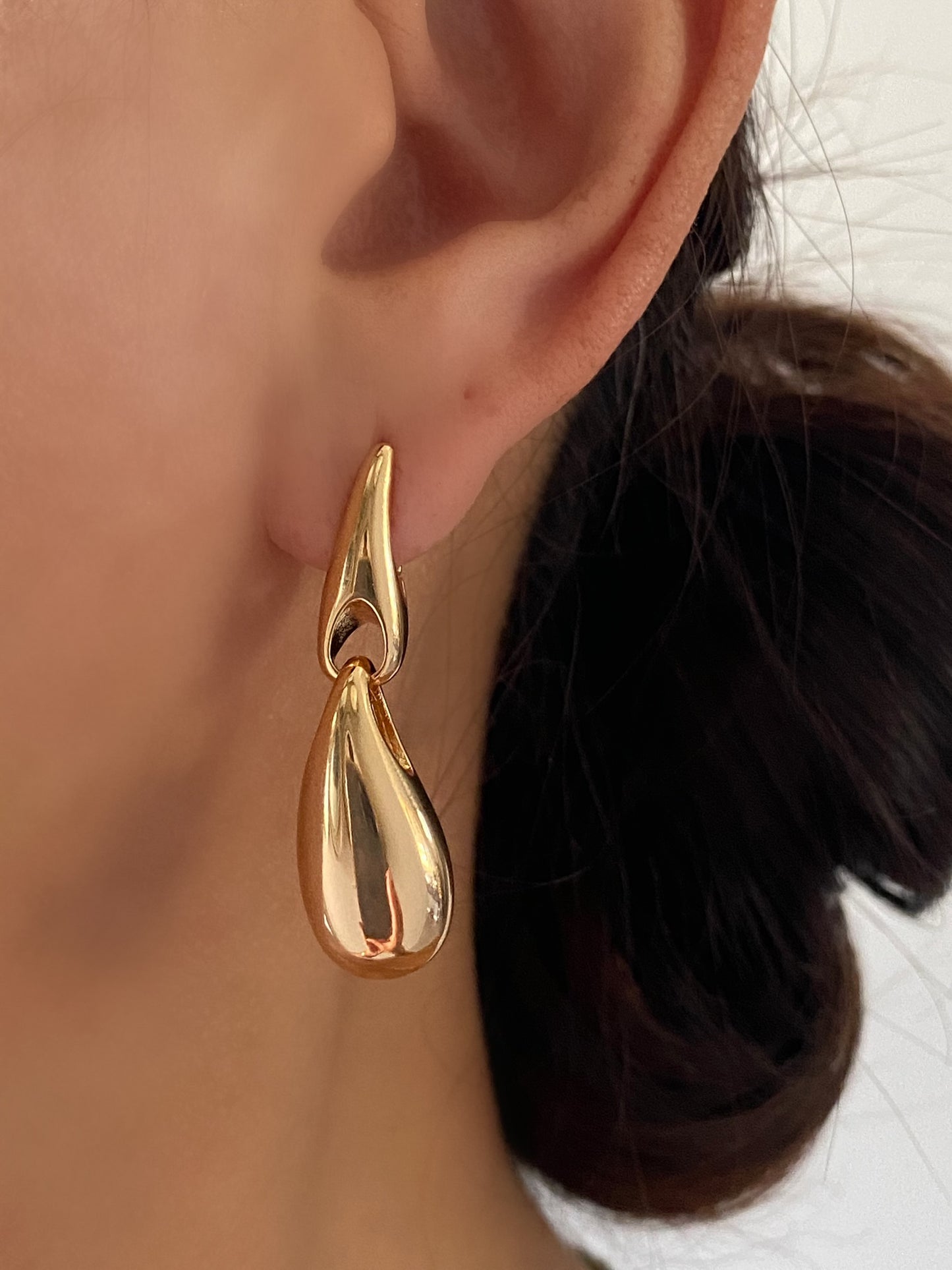 Eva Chunky Gold Waterdrop Dangly Earrings