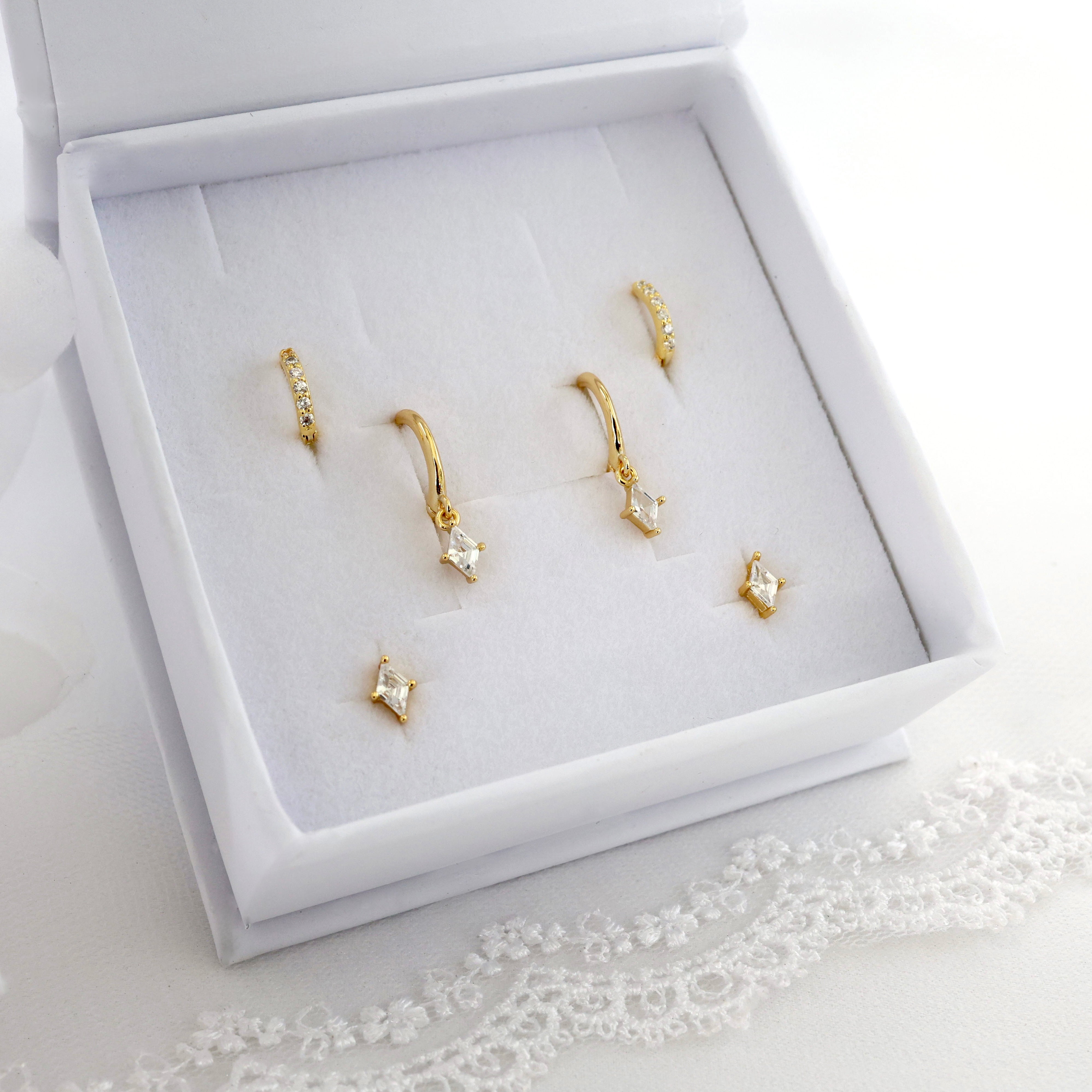 Mia Huggie Earrings GOLD