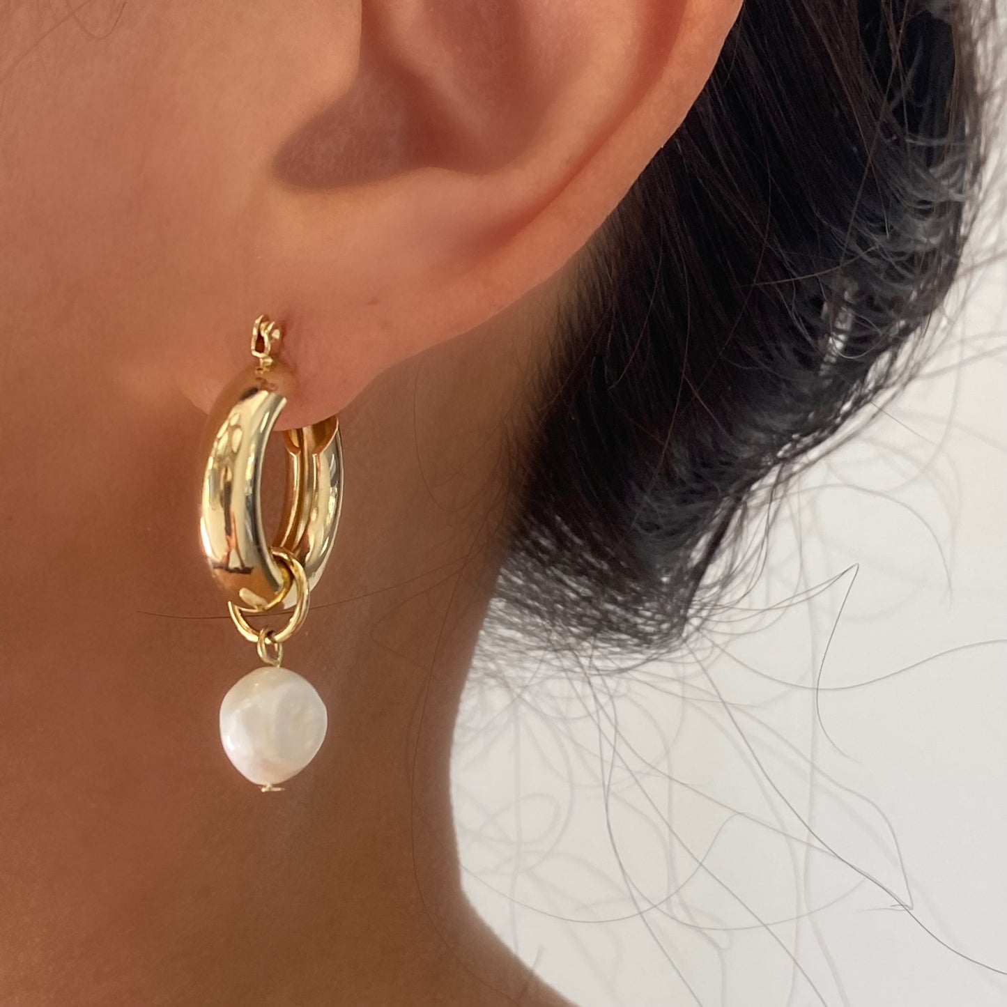 Chunky Gold Hoop with Single Pearl