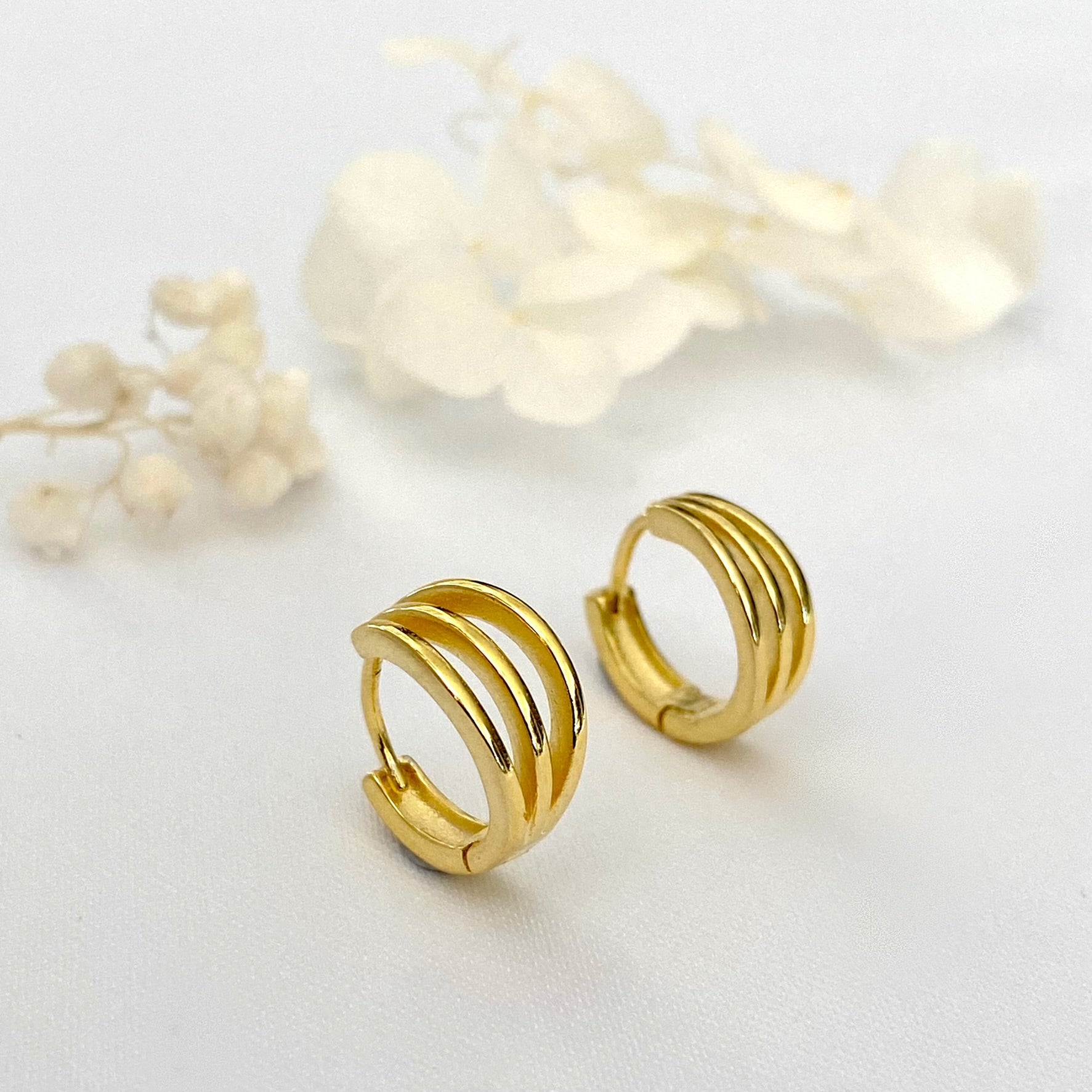 Dainty huggie hoop deals earrings