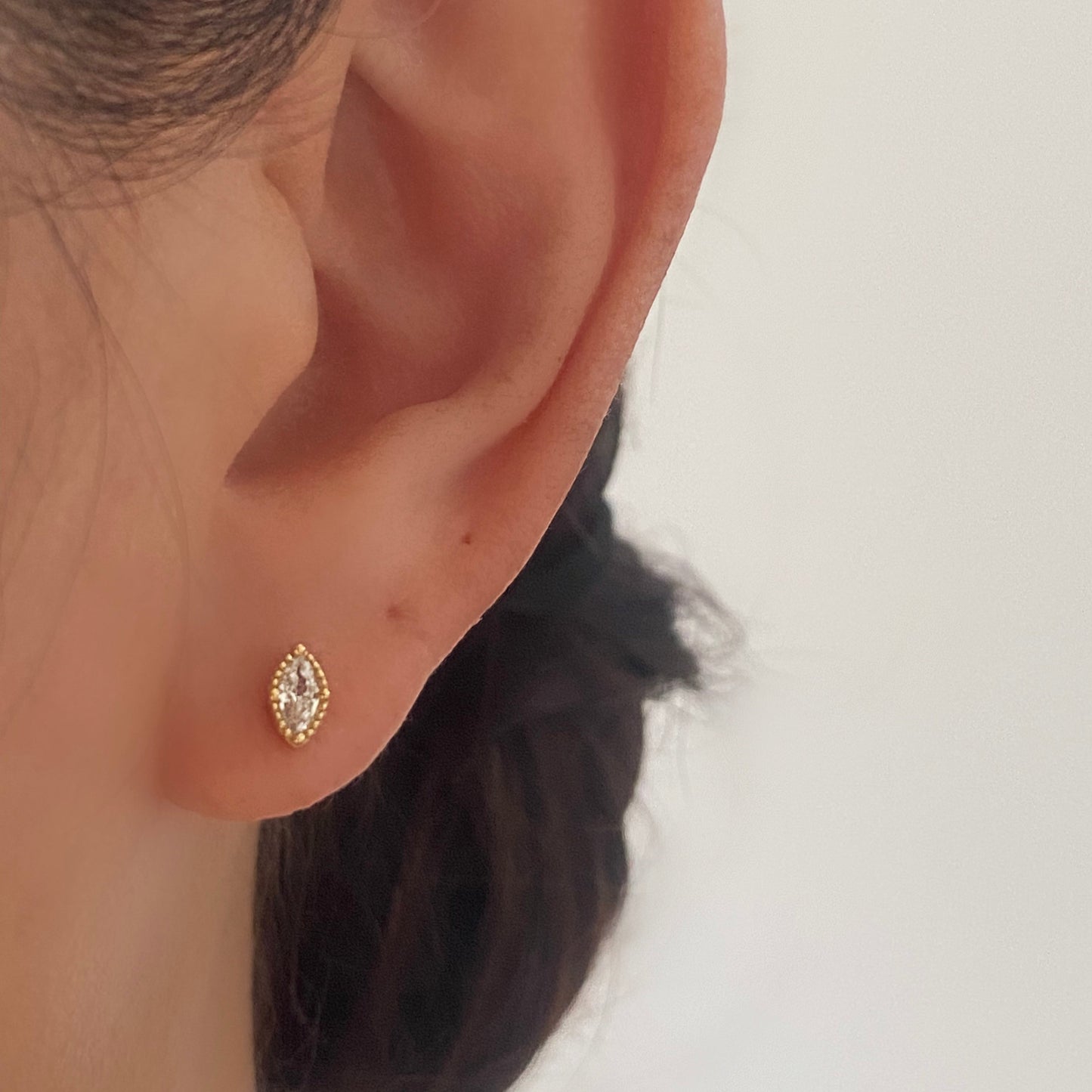 Oval Gold Stud Earring