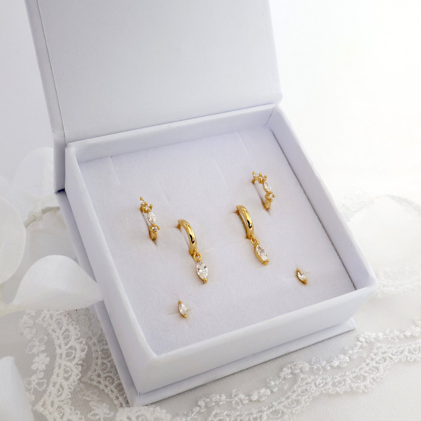 Grace Dangle Gold Earring Set