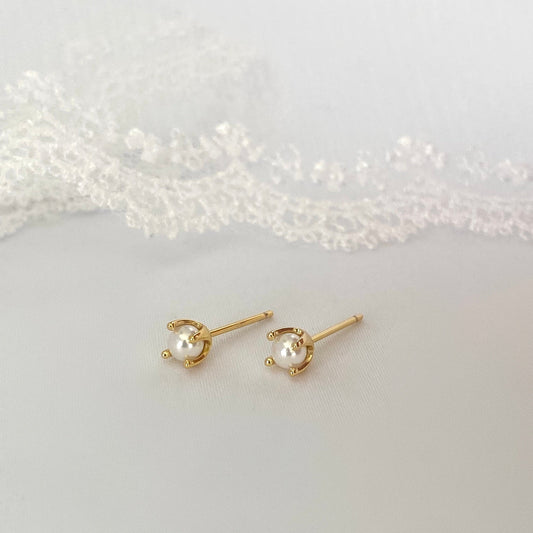 Pearl Stud GOLD  Earrings 4mm