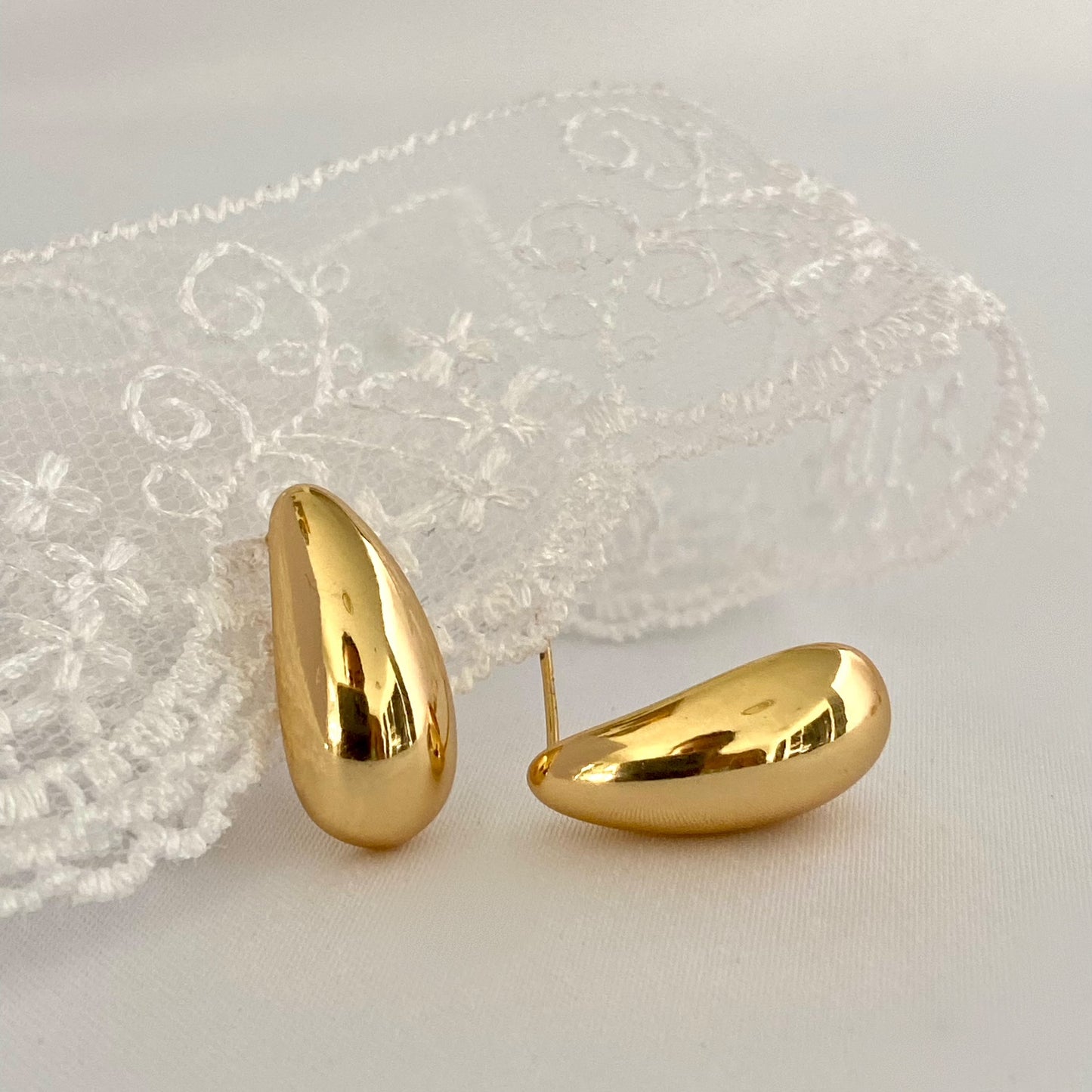 Gold Chunky Waterdrop Stud Earrings
