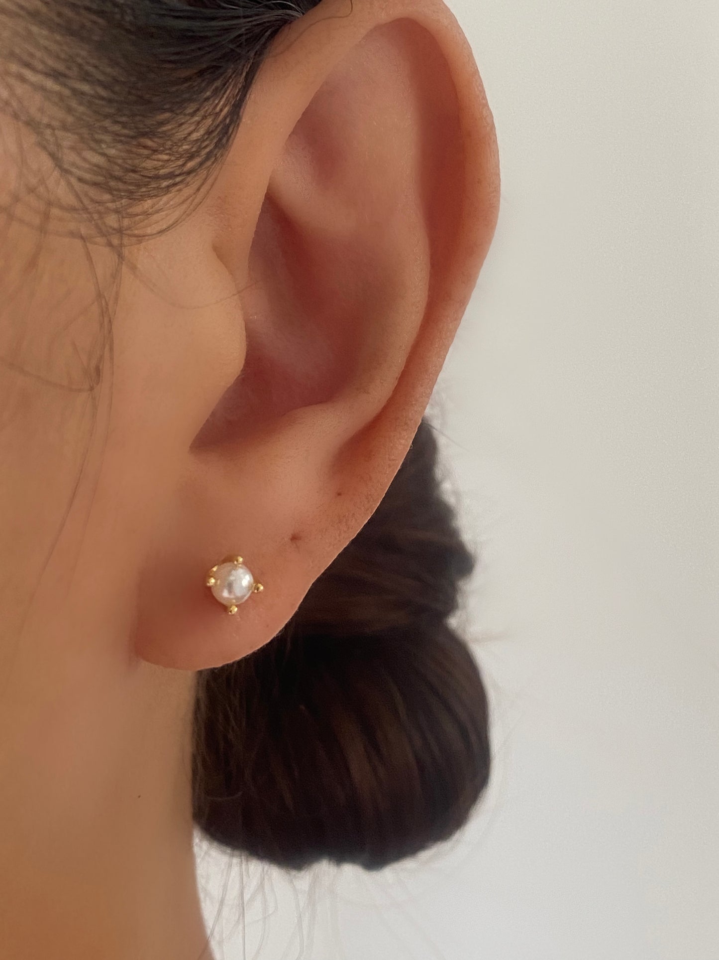 Pearl Stud GOLD  Earrings 4mm