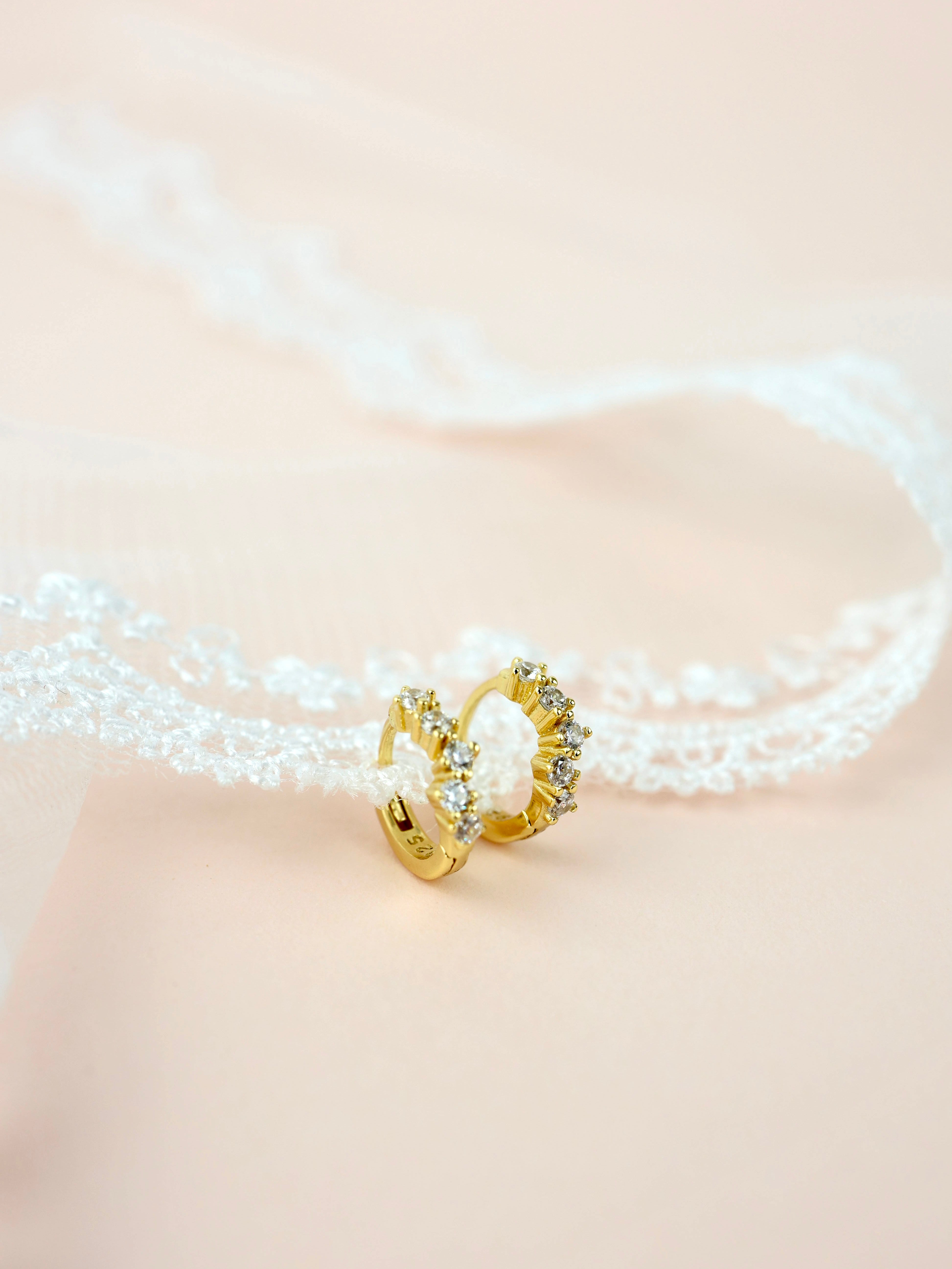 Flower Crown 925 Sterling Silver Huggie Hoop Earrings GOLD B. Small