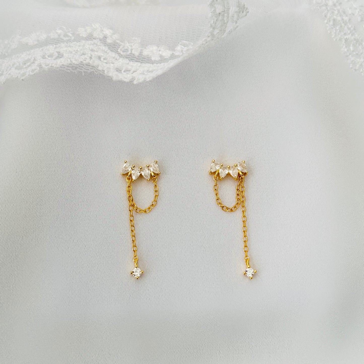 Lola Crown Chain Gold Earrings