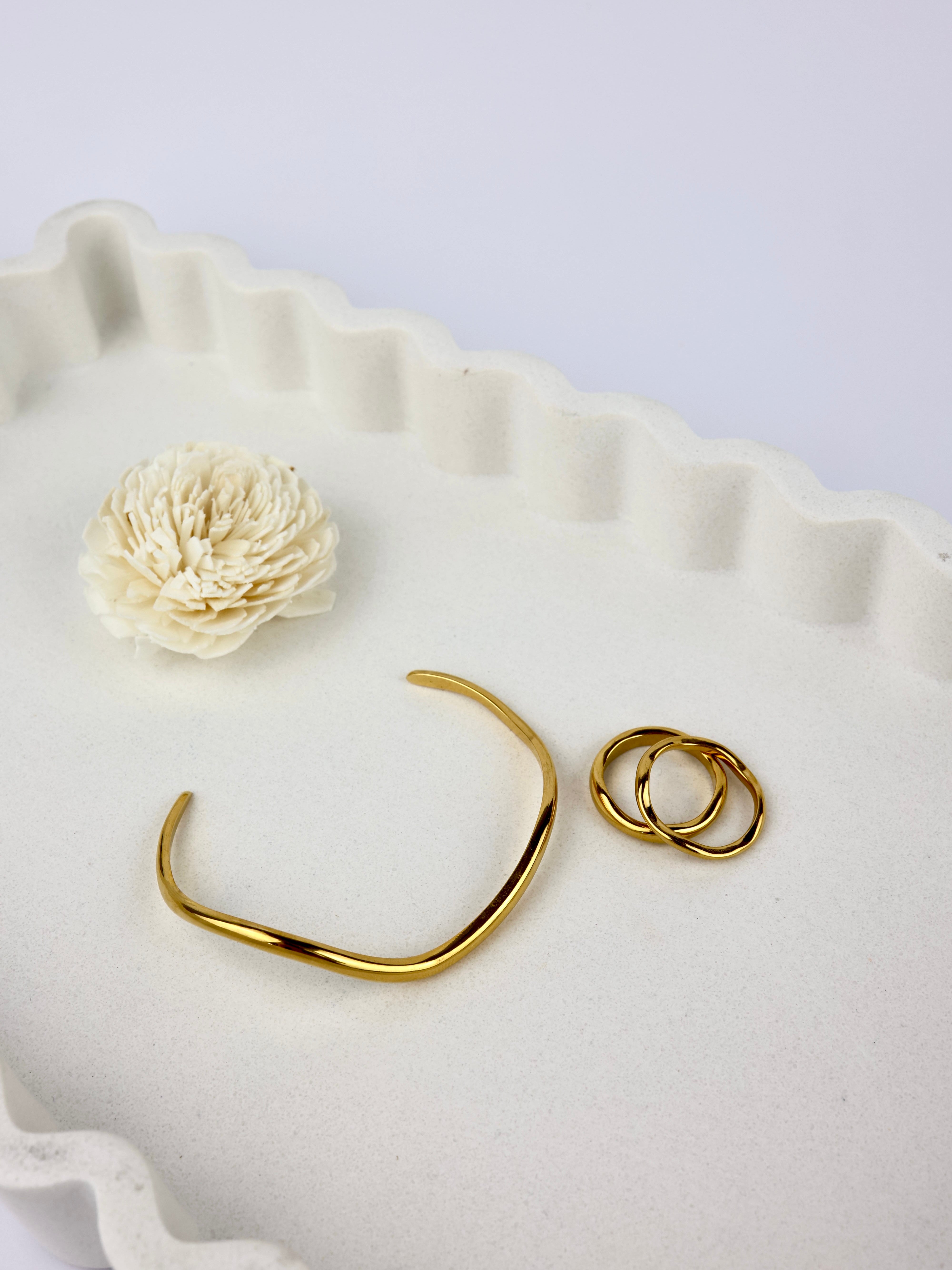 Selene Wave Gold Bangle Stainless Steel