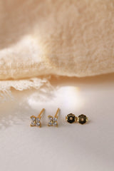 Suni Everyday Stacking - Sterling Silver C. 4 Clover Stud Gold