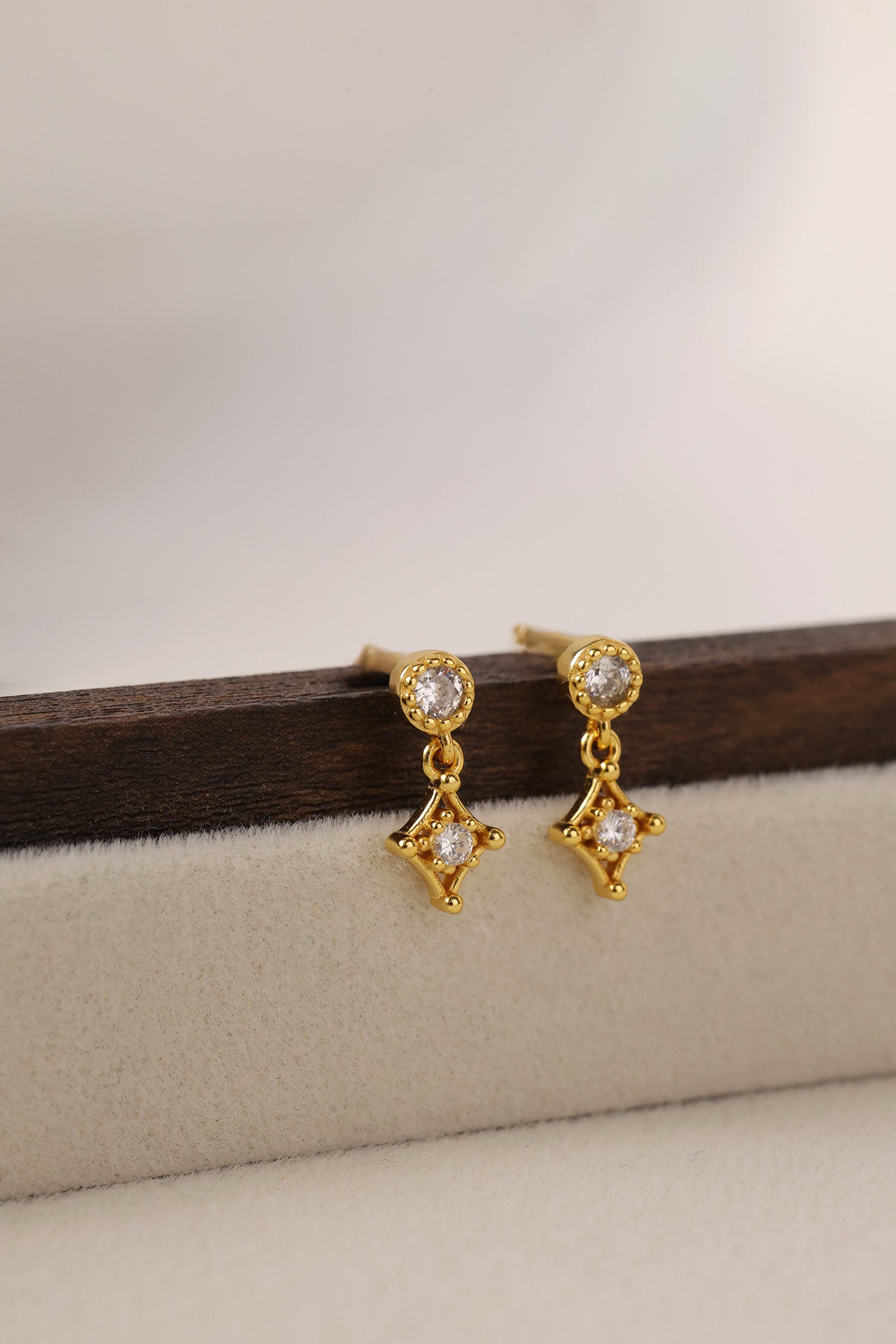 Elsa Bella Earring Stack Gold