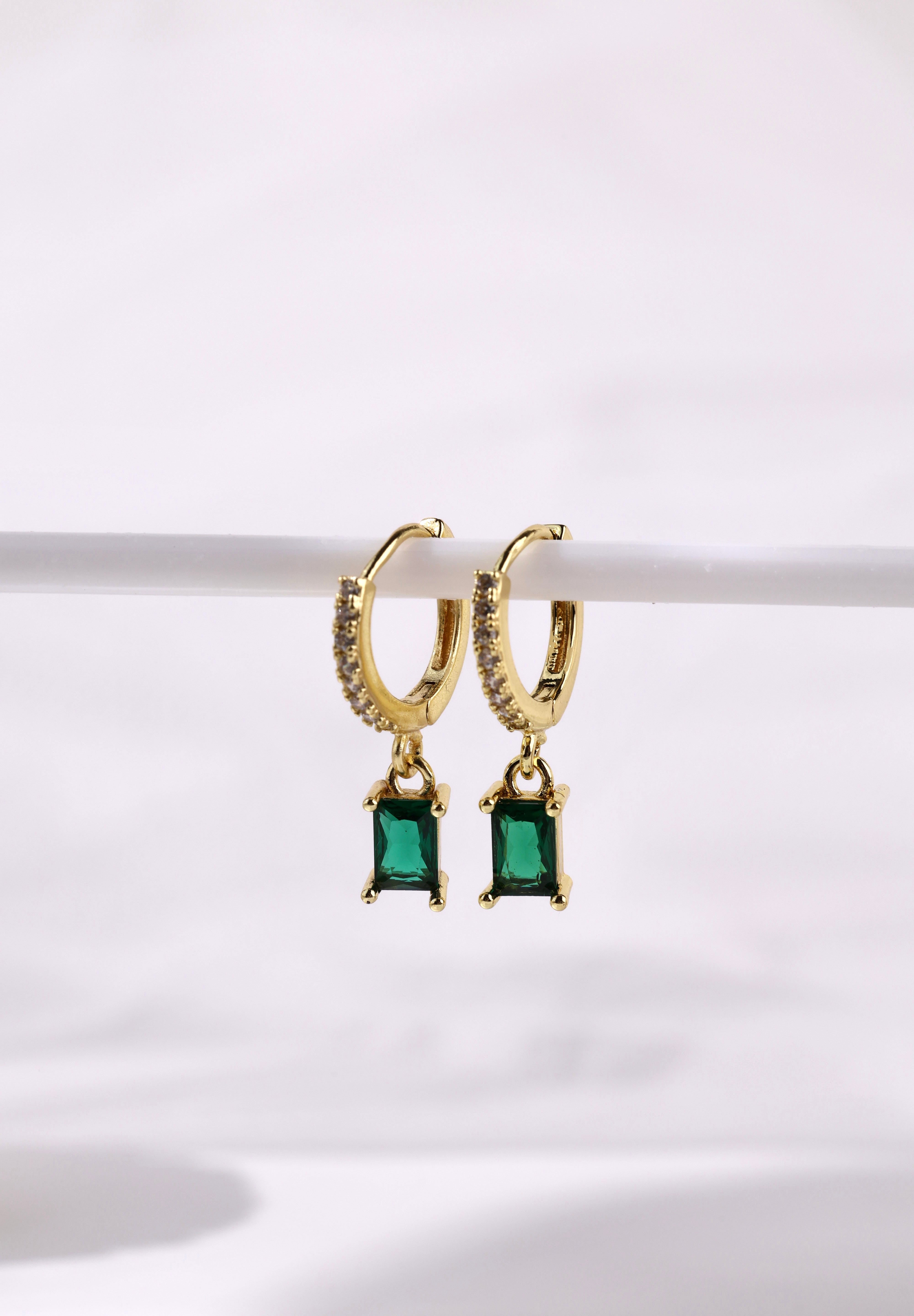 Baguette Dangle Earrings 4mm