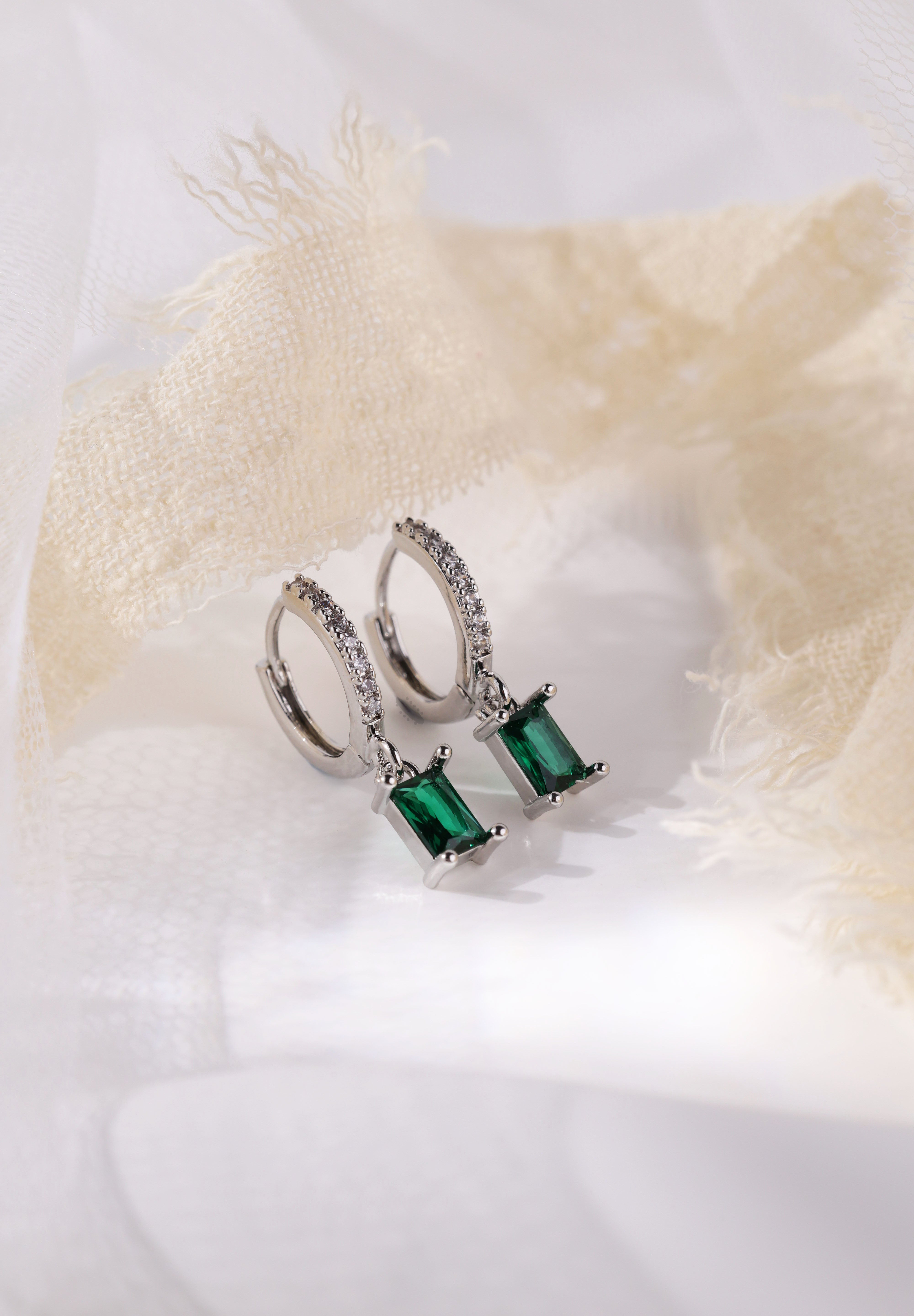 Baguette Dangle Earrings 4mm -Silver Emerald Green