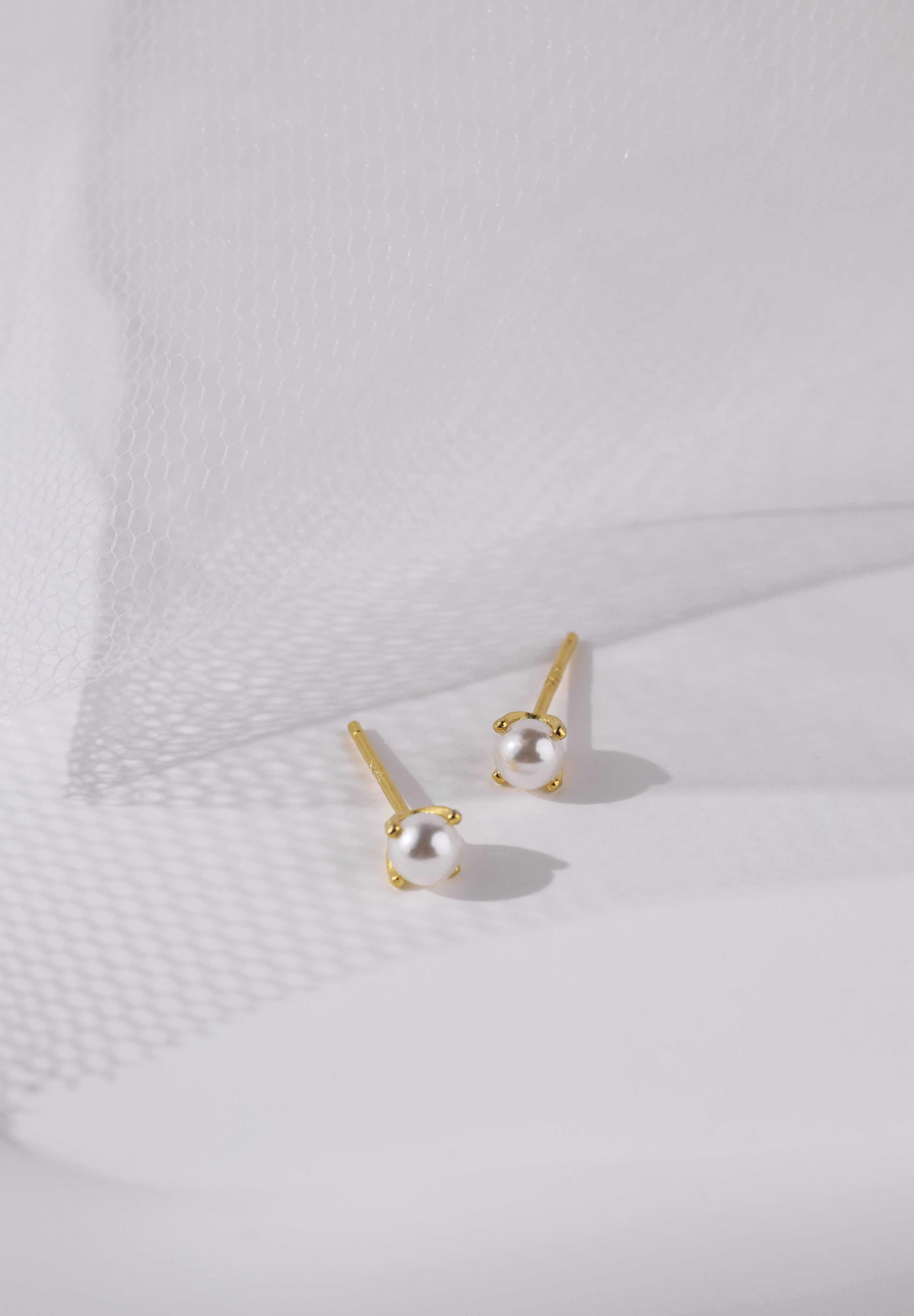 Pearl Stud GOLD Earrings 4mm