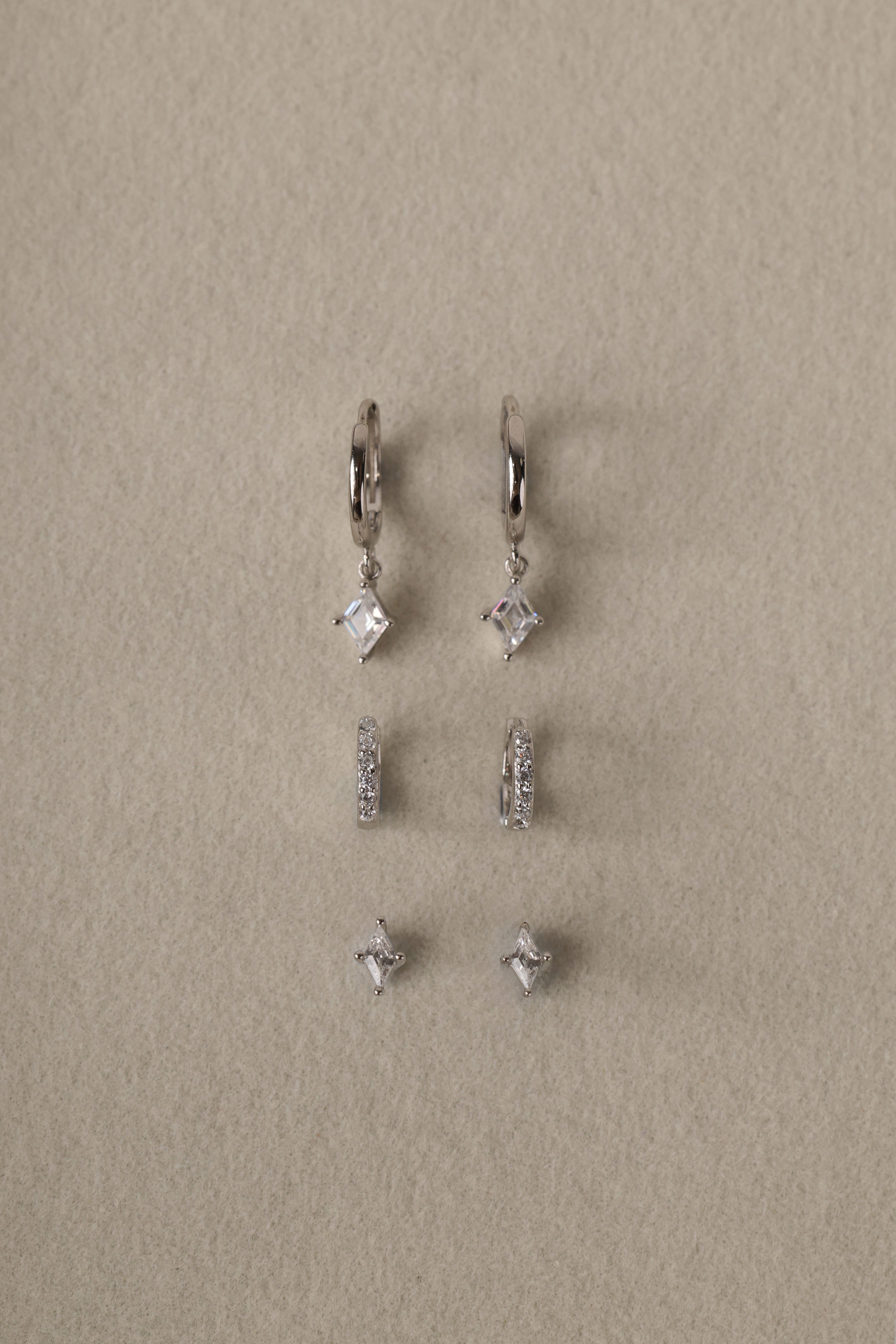 Mia Huggie Earrings SILVER