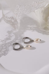 Elsa Fresh Pearl Drop Earrings - Silver