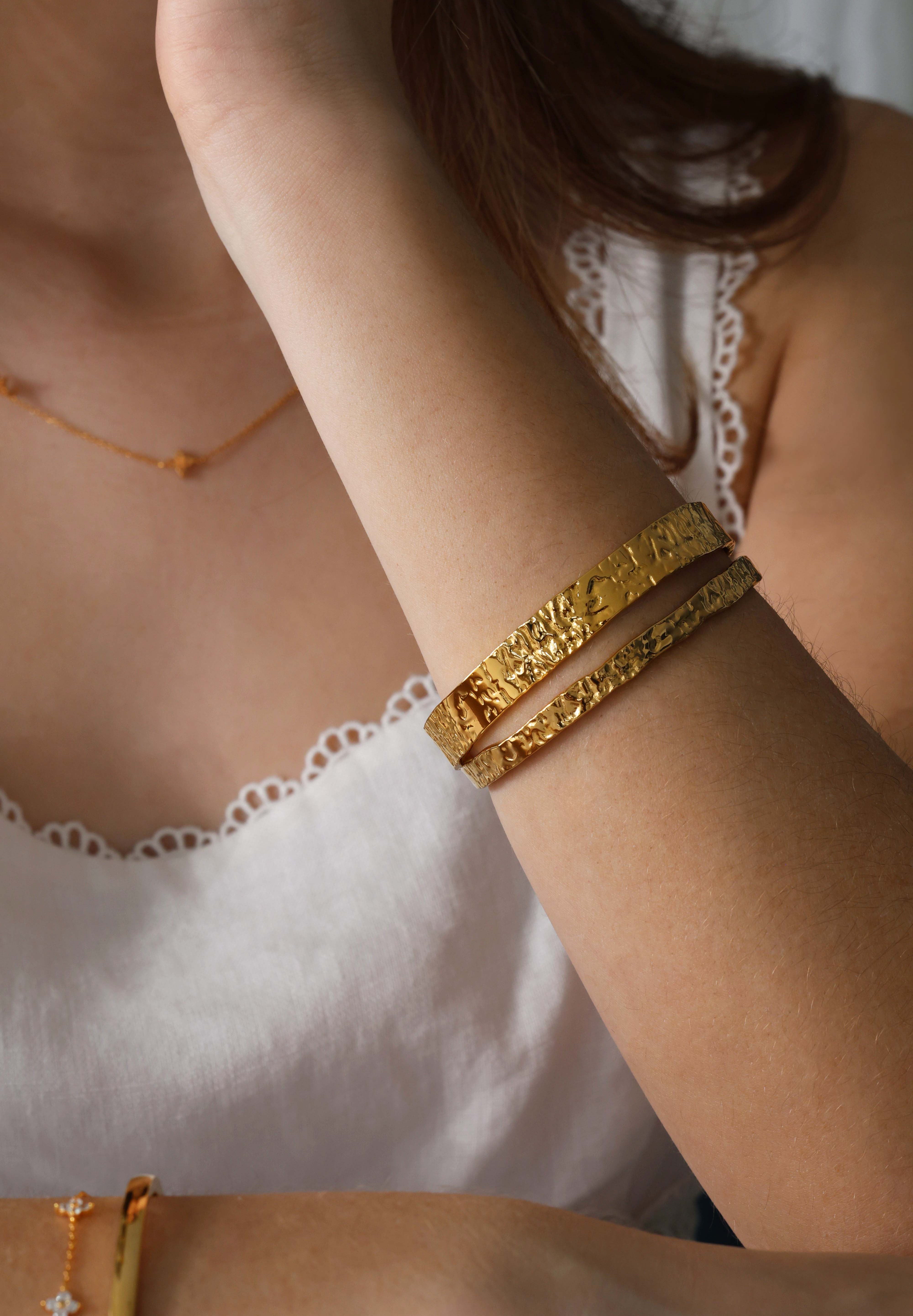 Eldora Hammered Gold Bangle Stainless Steel