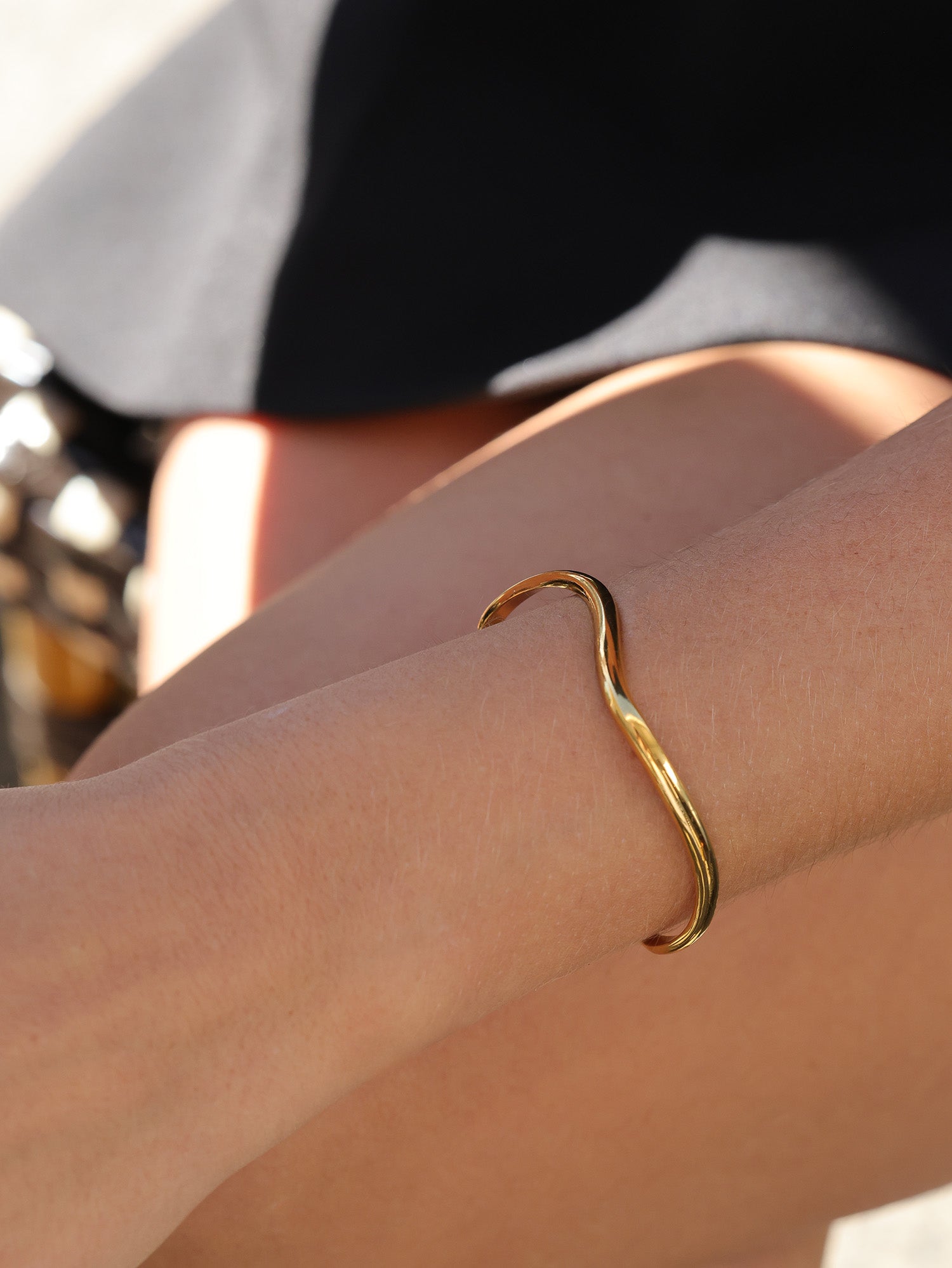 Selene Wave Bangle Stainless Steel