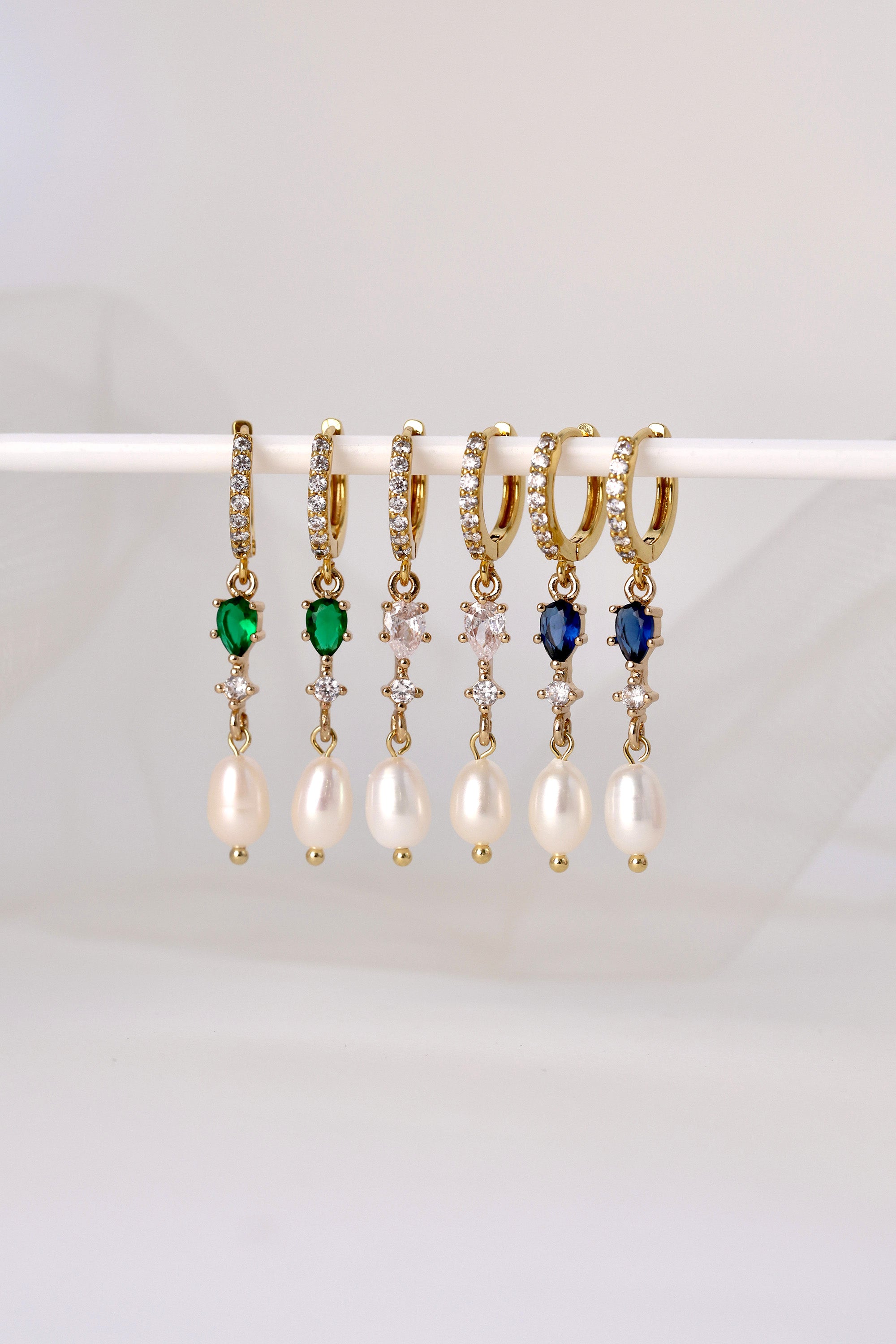 Rita Fresh Pearl Drop Earrings