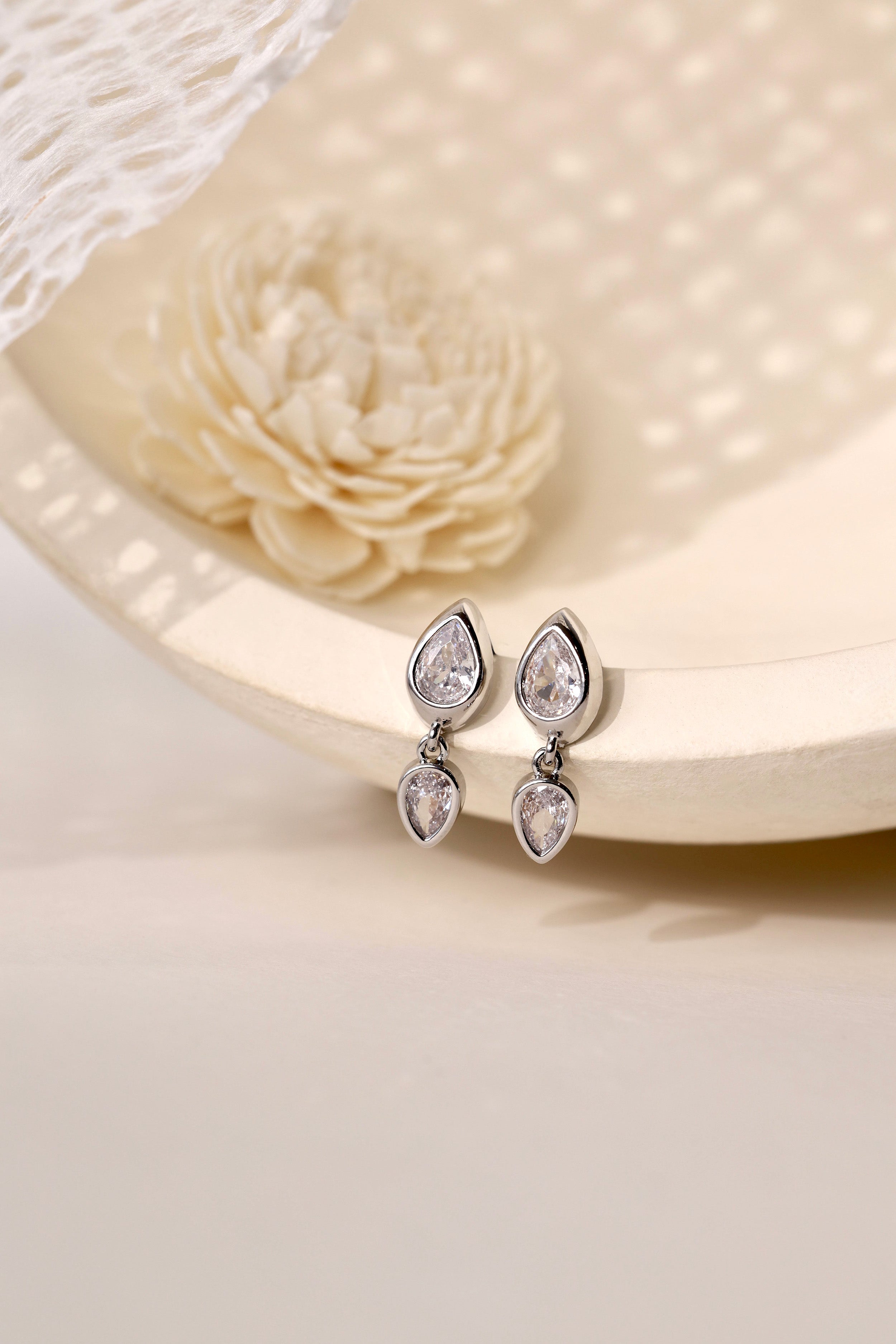 Zora Drop Earrings