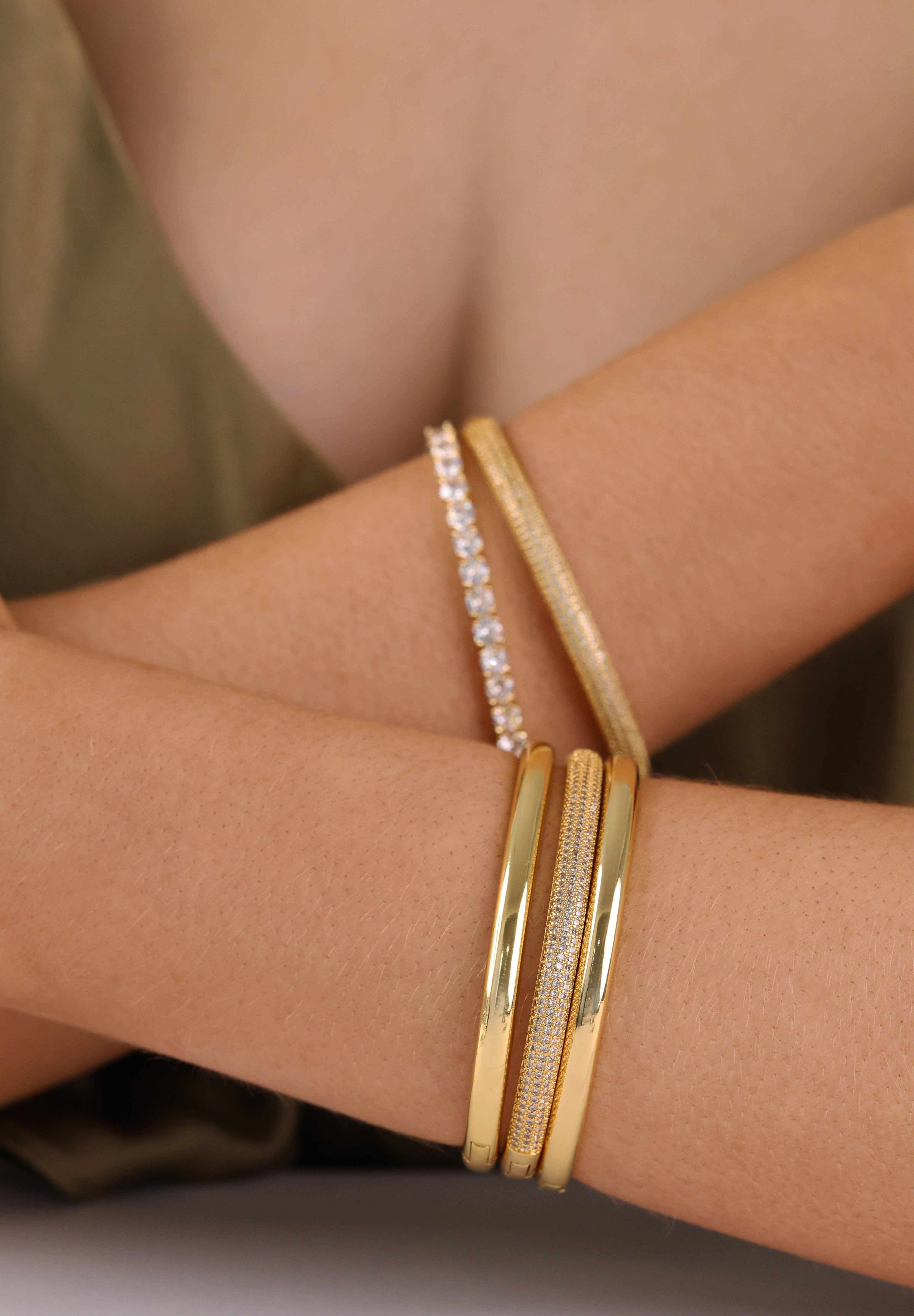 Liora & Starveil Oval Bangles Gold