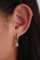 Timeless silver teardrop earrings – vintage design with smooth shine