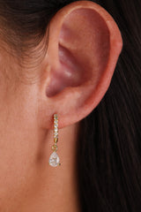 Timeless GOLD teardrop earrings – vintage design with smooth shine