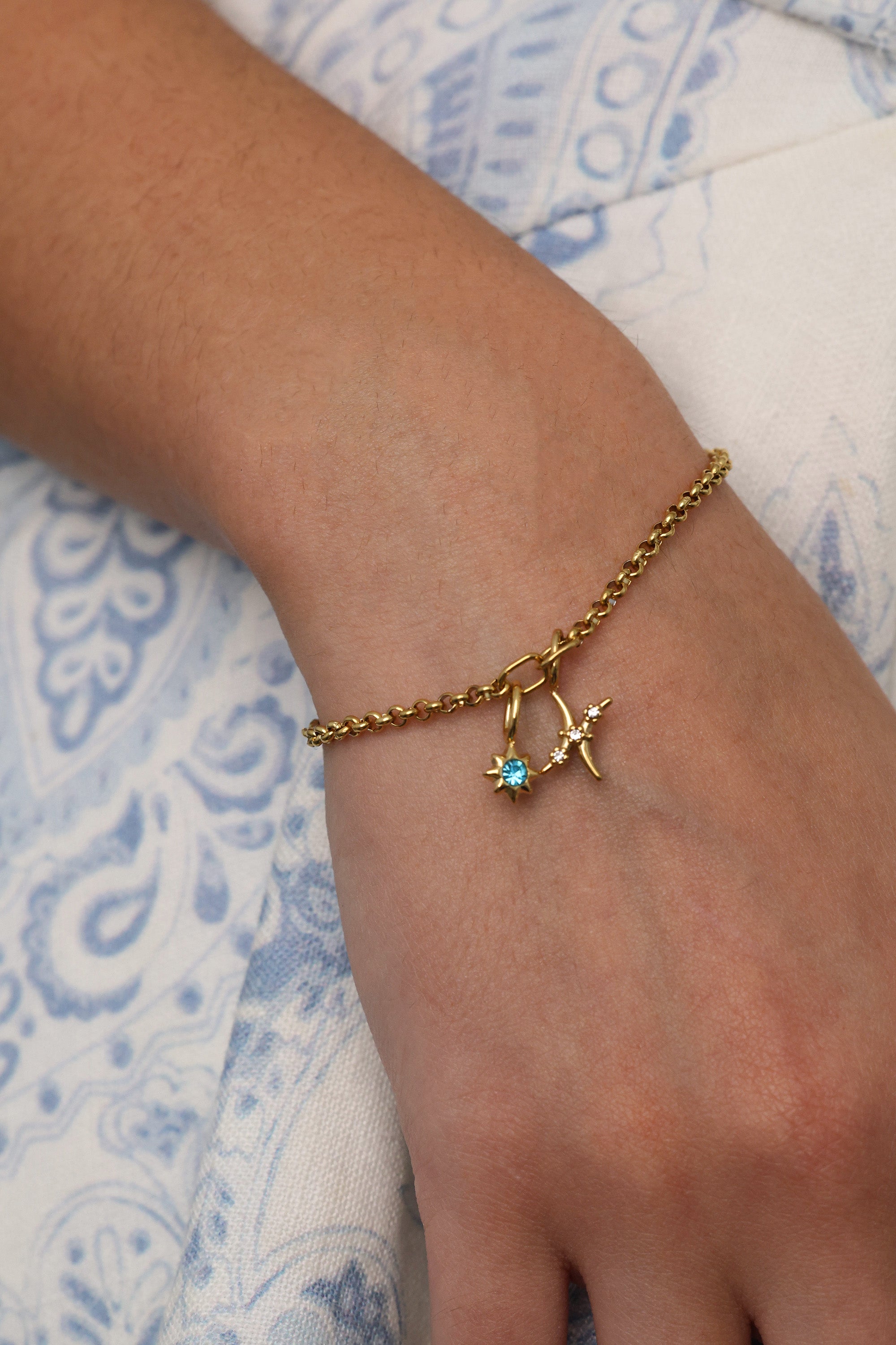 Virina Birthstone and Star Sign Bracelet- Stainless Steel