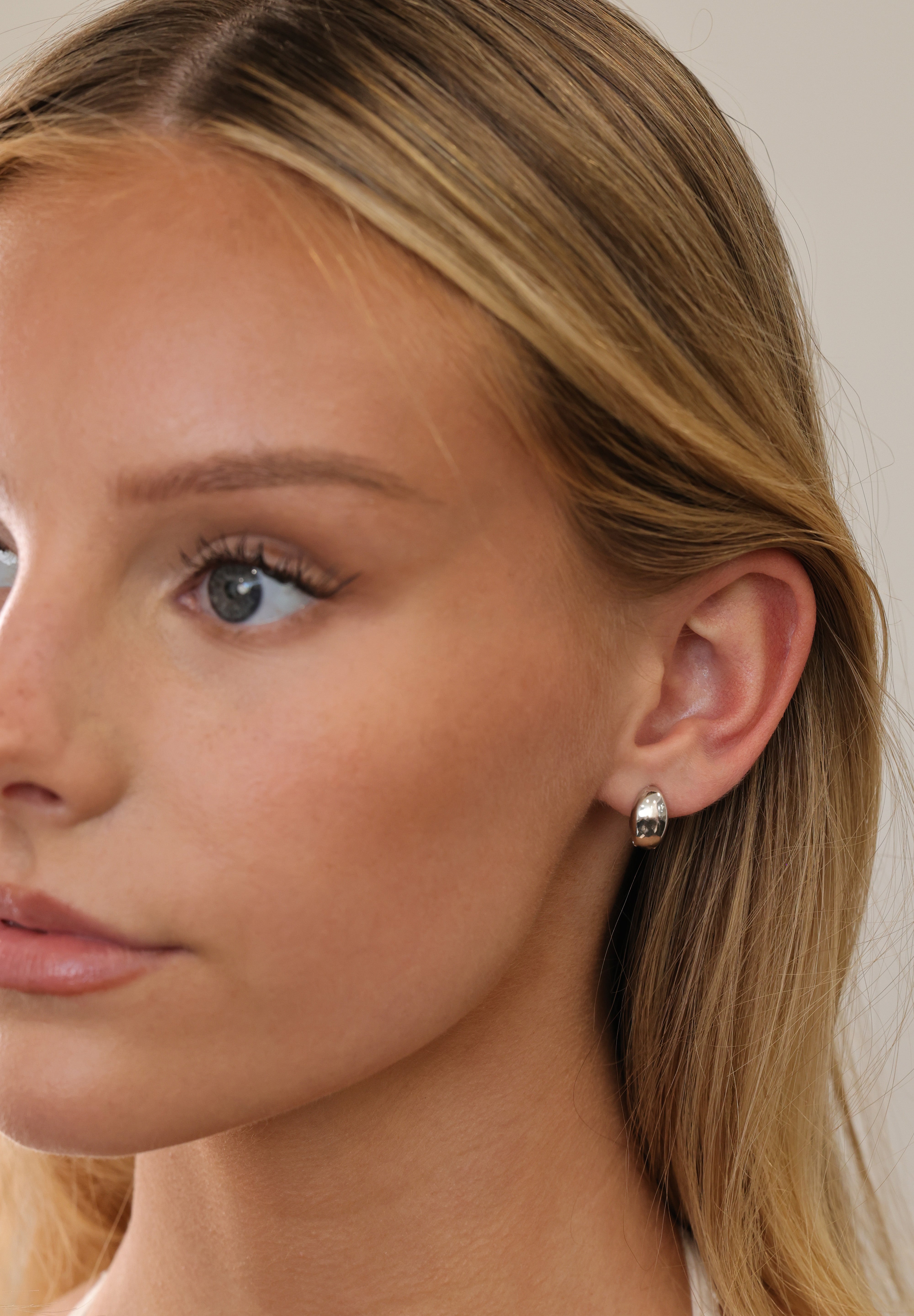 Cleo Plain Huggie Hoop Earrings SILVER