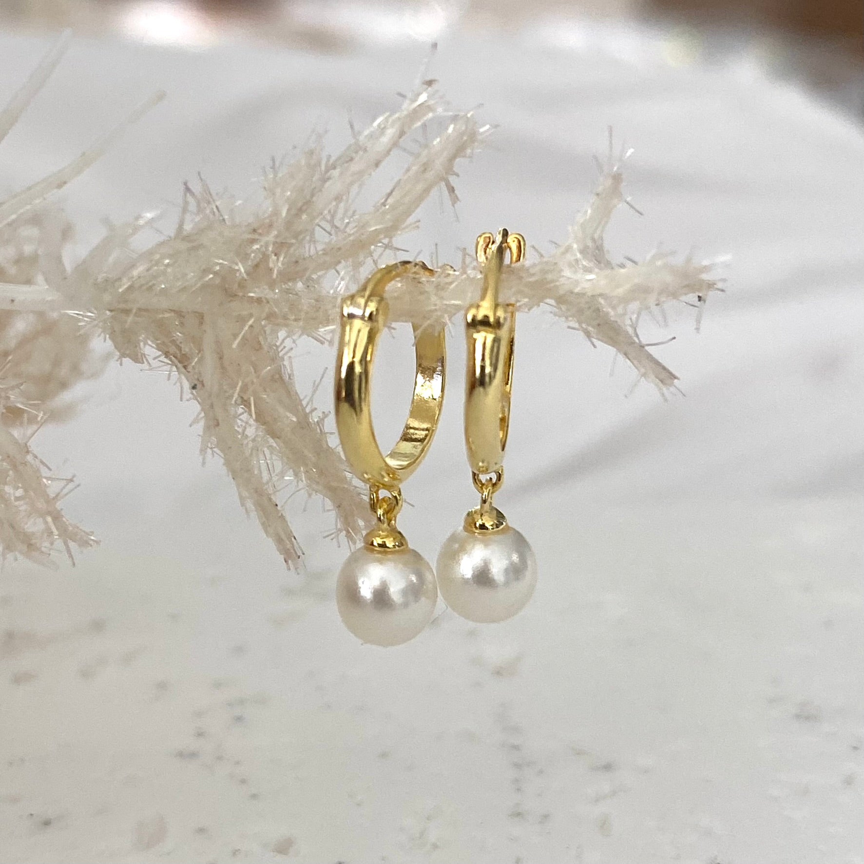 Dainty pearl online hoop earrings