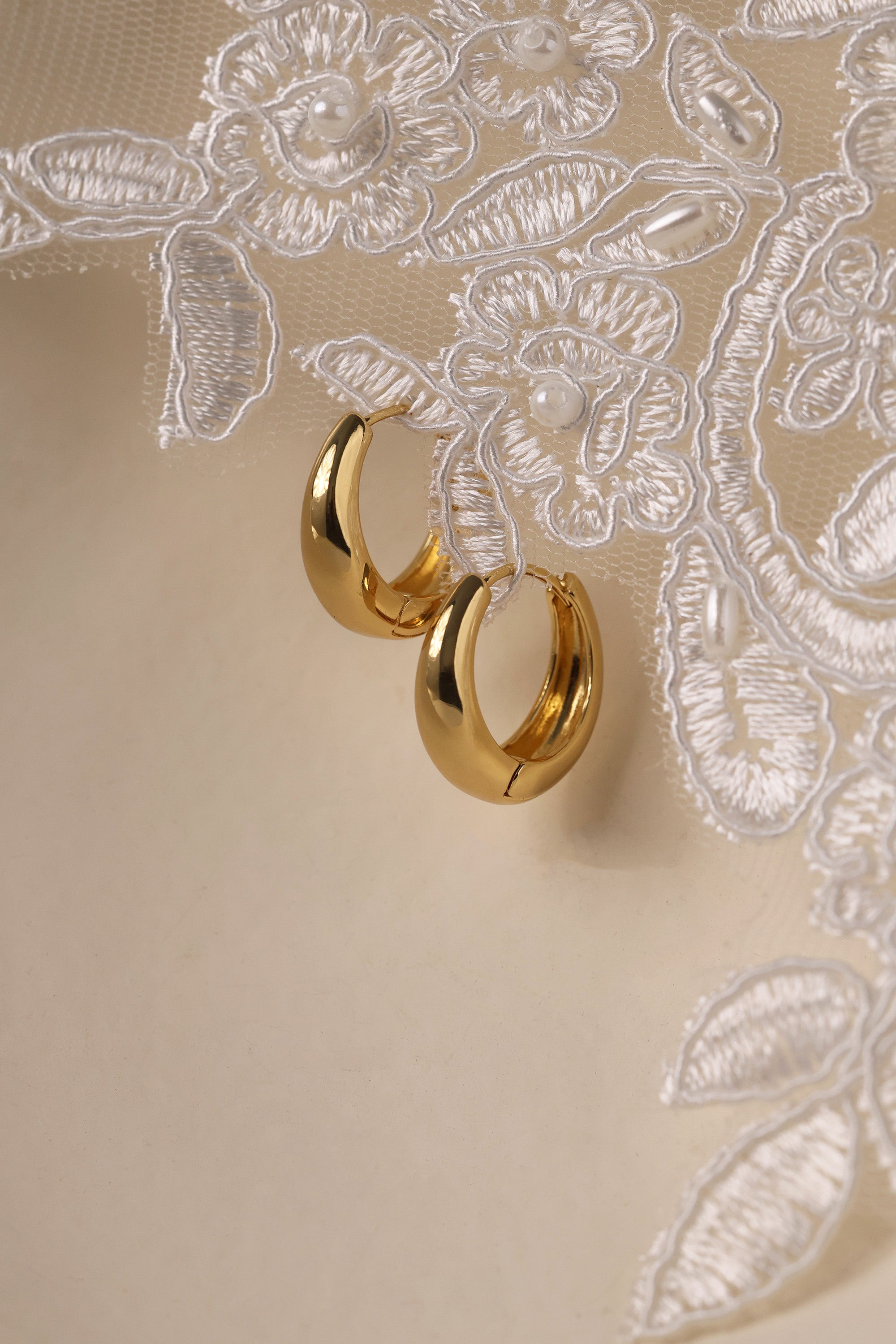 Lucy Teardrop Thick Gold Hoops 17mm 20mm