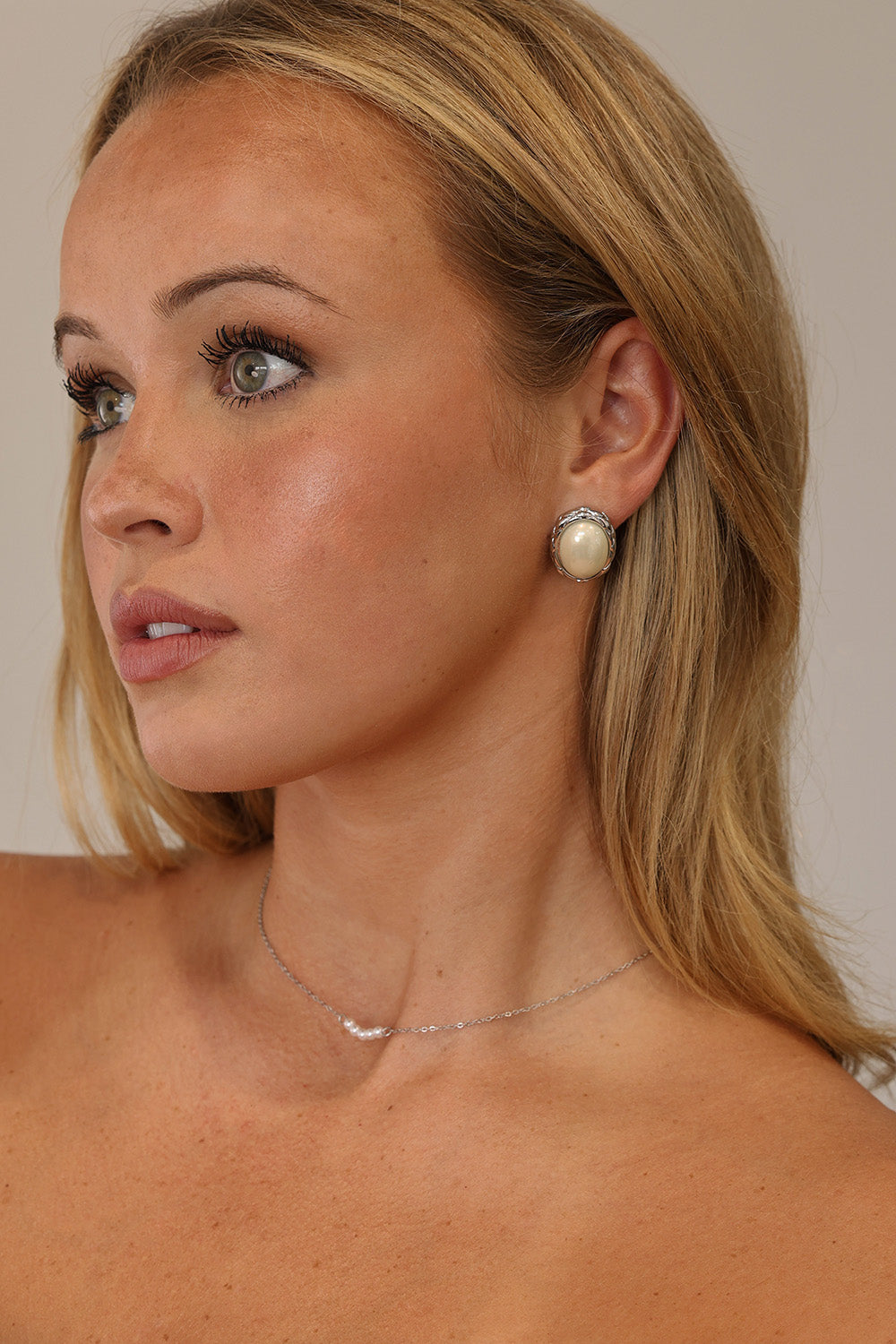 Silver stainless steel oval pearl stud earrings 