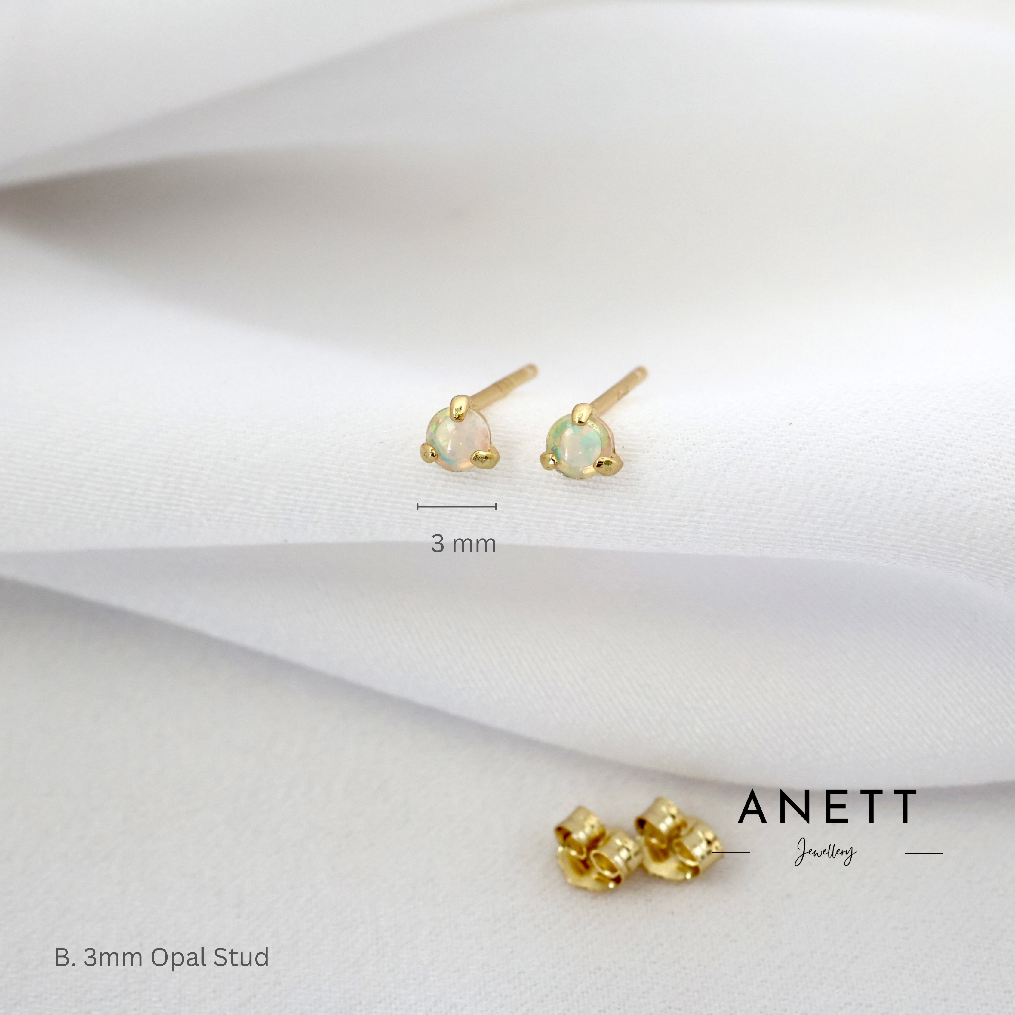 Darling Stud Earrings