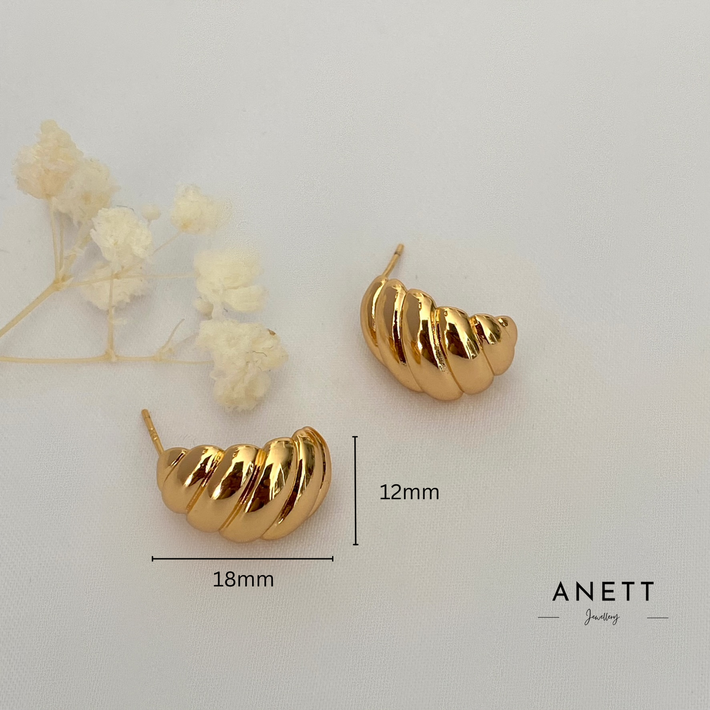 Croissant Chunky Gold Stud Earrings