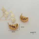 Croissant Chunky Gold Stud Earrings