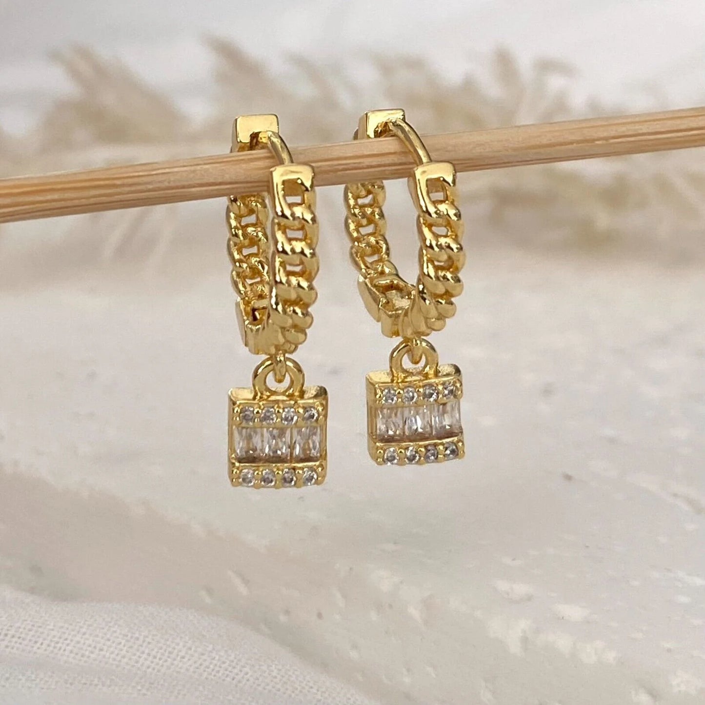 Gold Chain Hoop Cubic Cangly Earrings